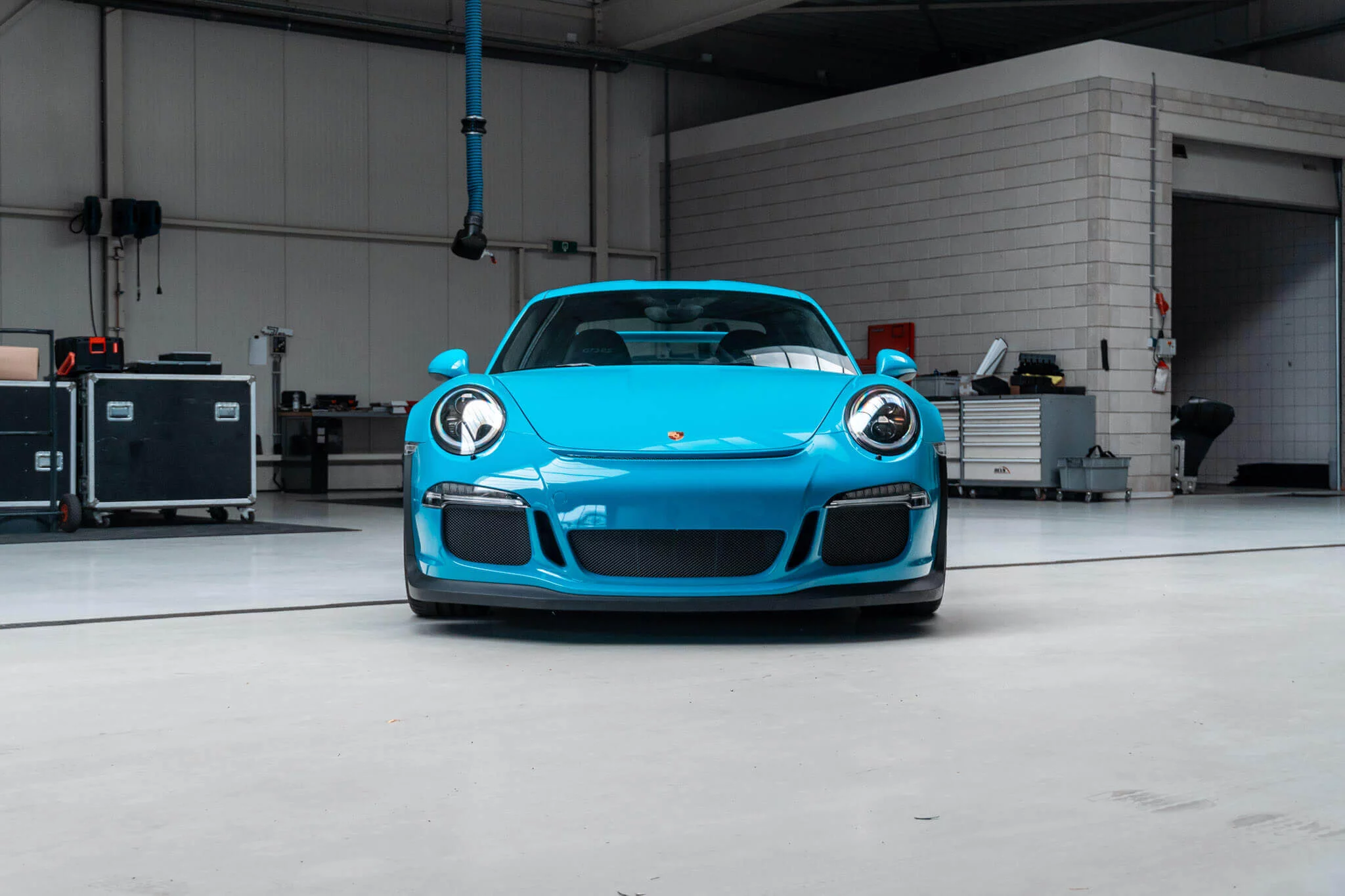 Miami Blue Porsche 911 GT3 RS