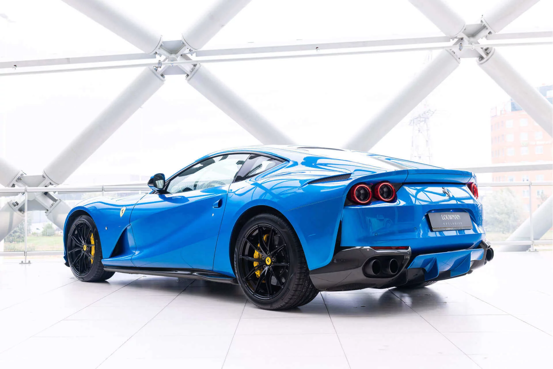 Blu Corsa Ferrari 812