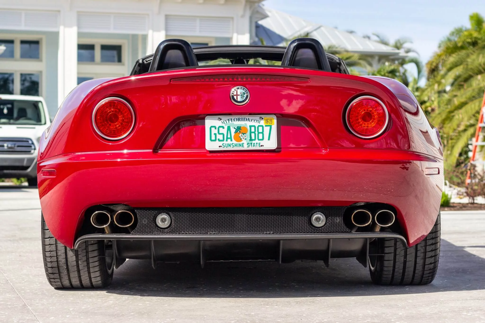 Rosso Alfa Alfa Romeo 8C