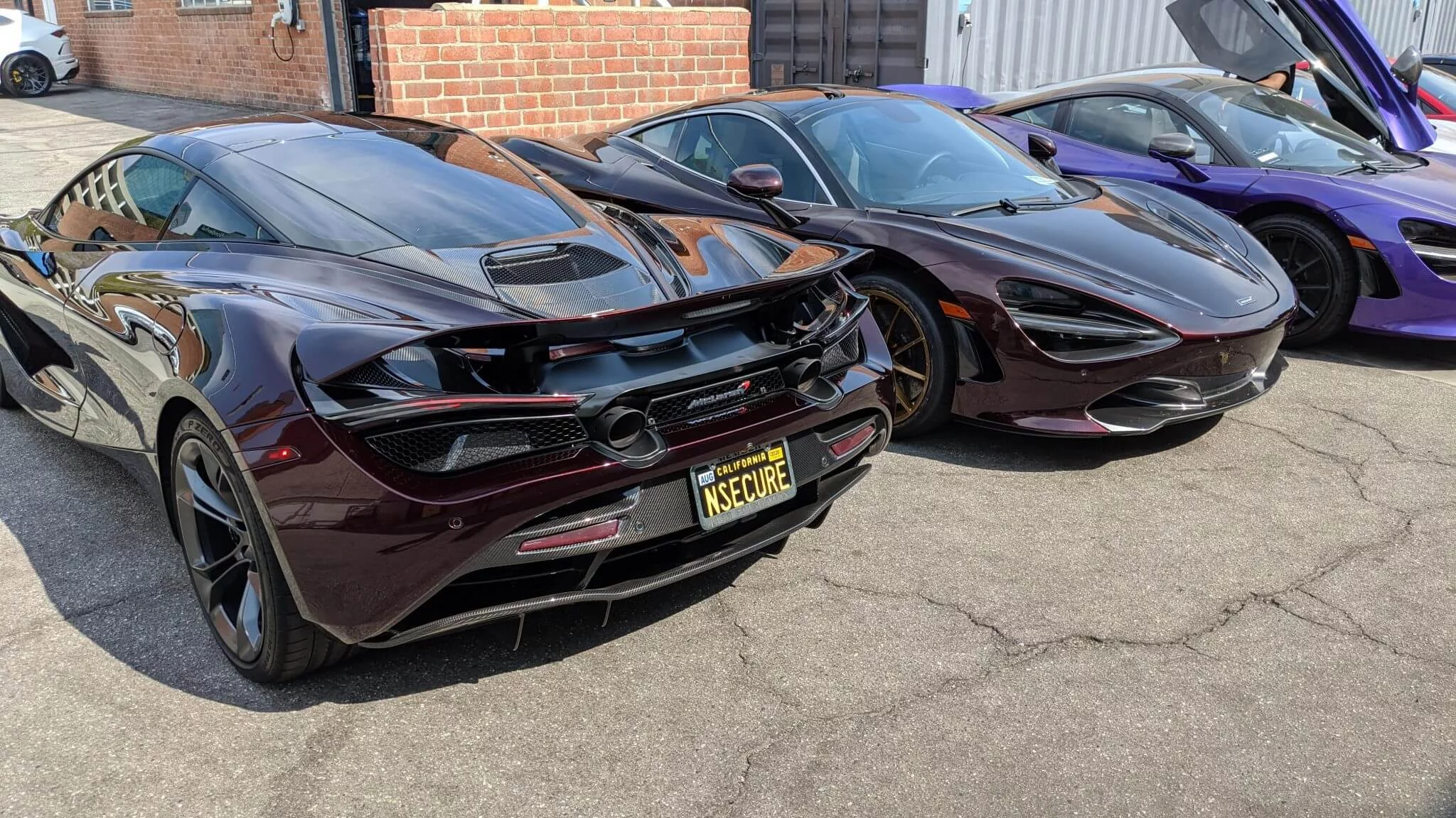 Nerello Red McLaren 720S