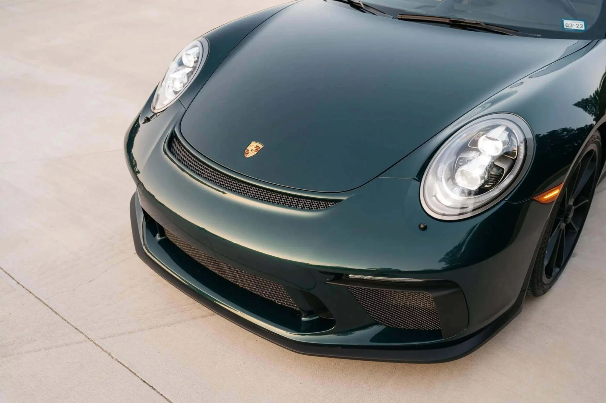 Jet Green Metallic Porsche 911 GT3