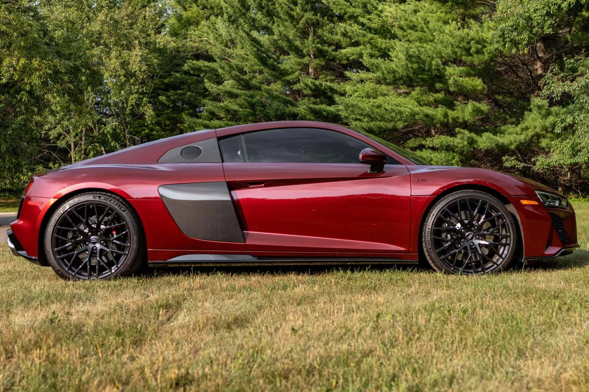 Rubino Red Audi R8