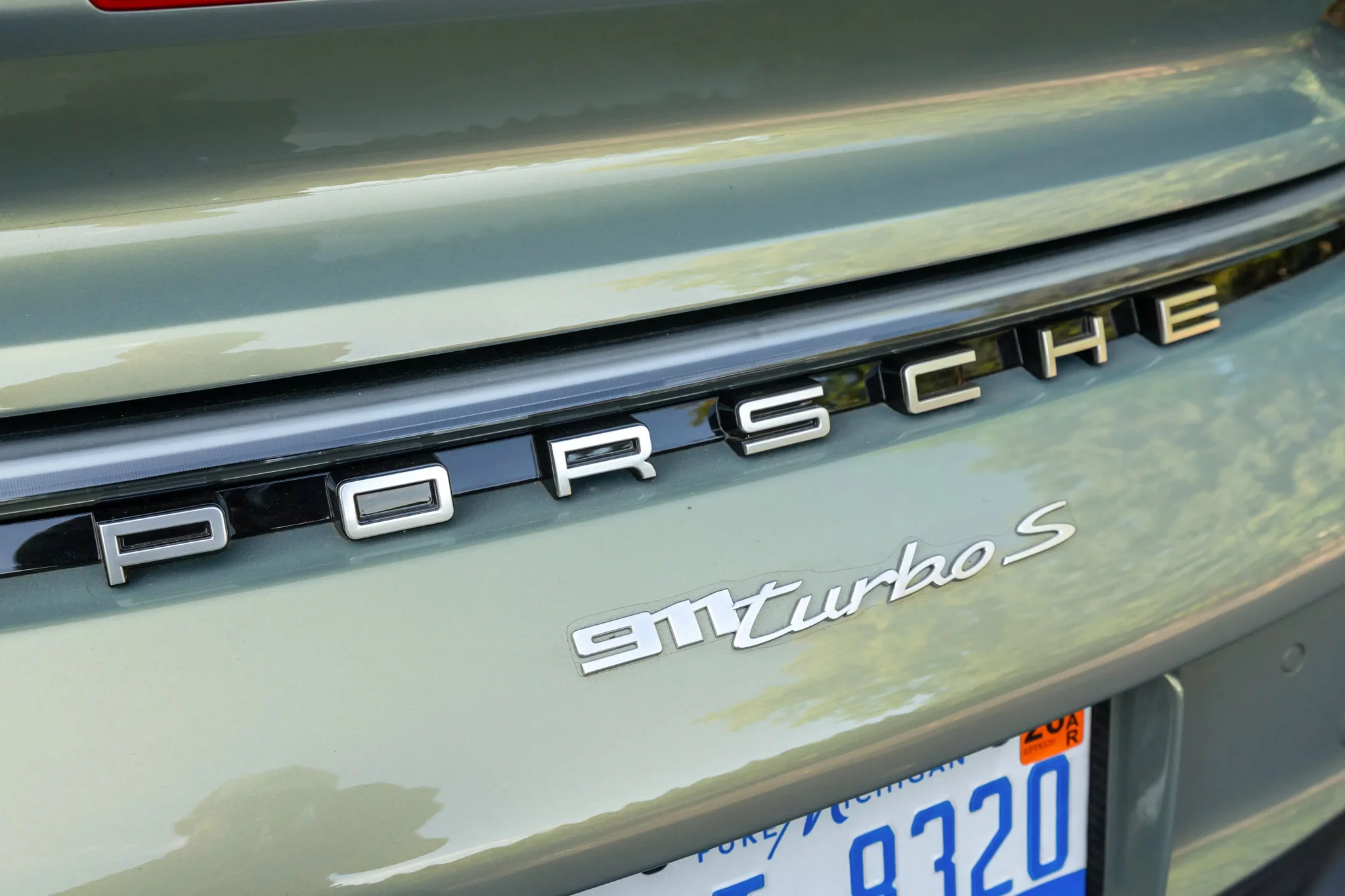 Urban Bamboo Chromaflair Porsche 911 Turbo