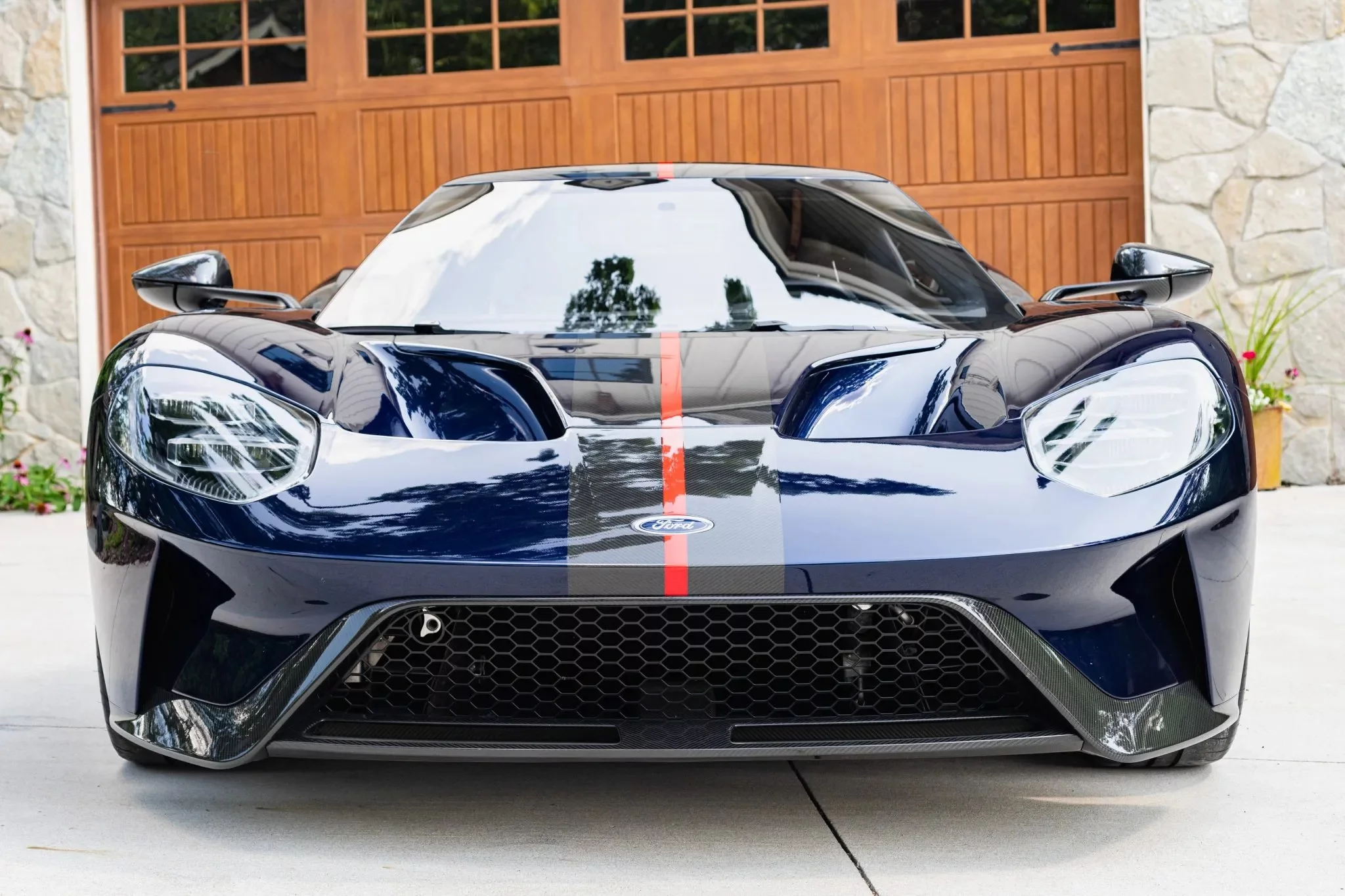 Kona Blue Ford GT