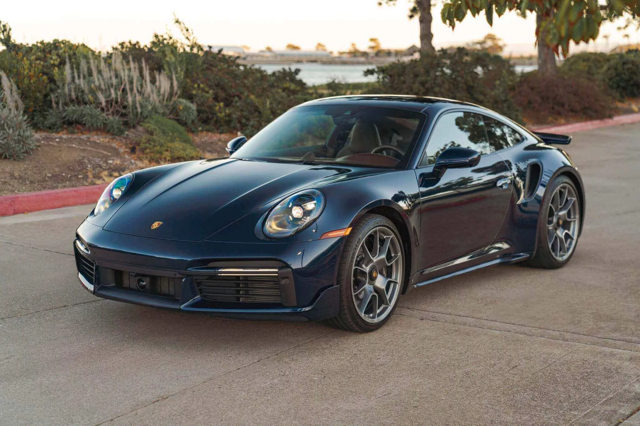 Night Blue Metallic Porsche 911 Turbo