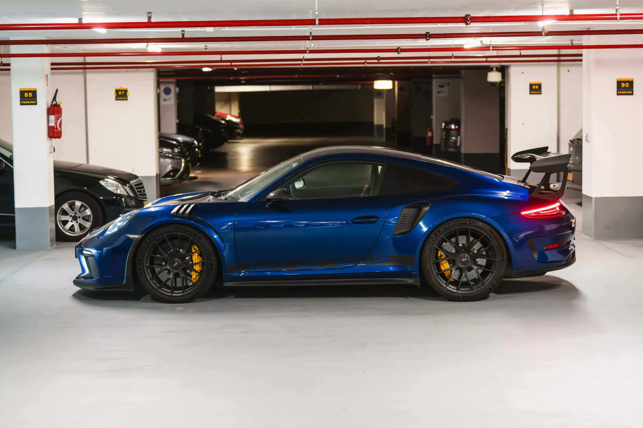San Marino Blue Porsche 911 GT3 RS