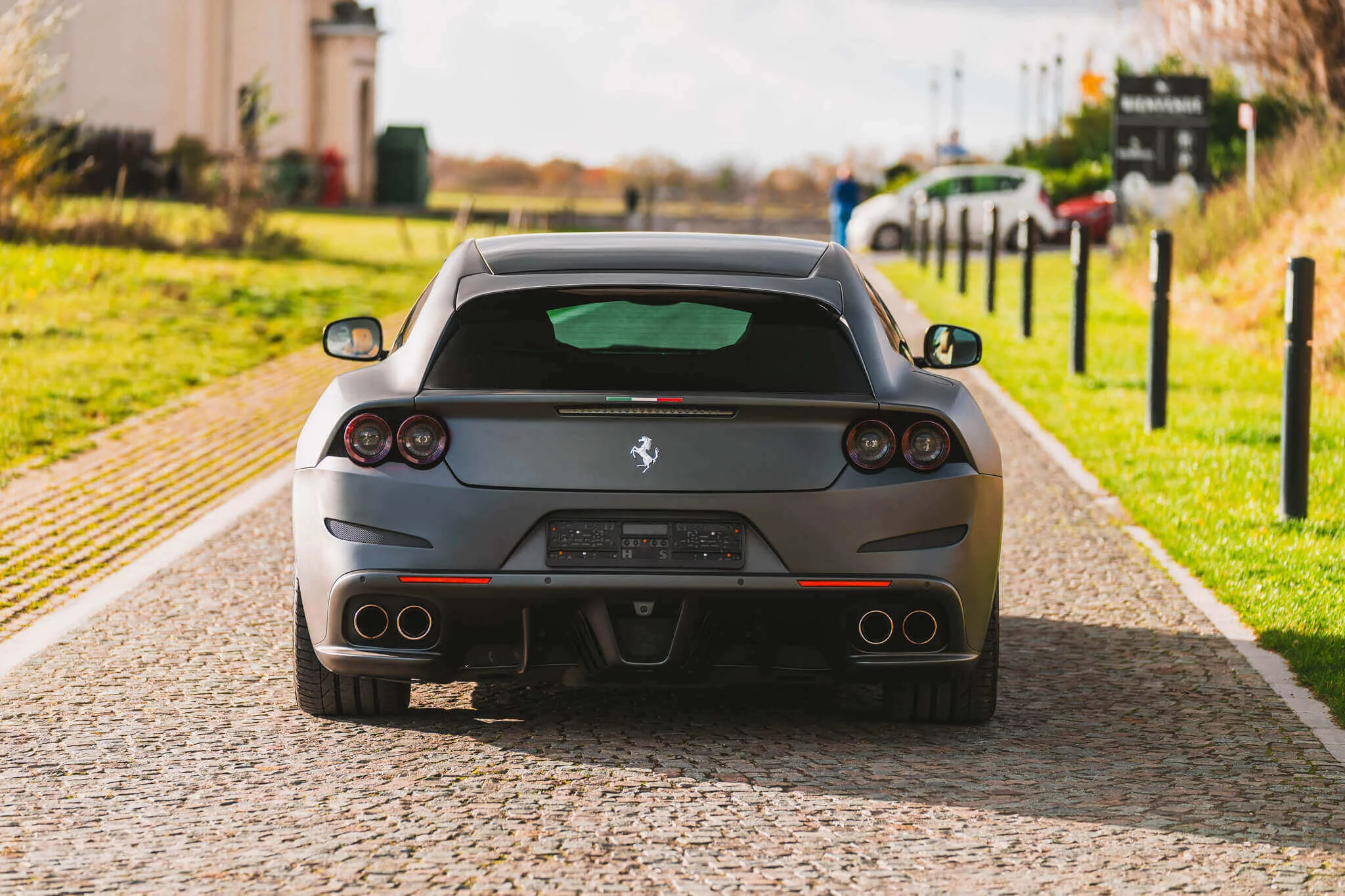 Grigio Silverstone Opaco Ferrari GTC4Lusso