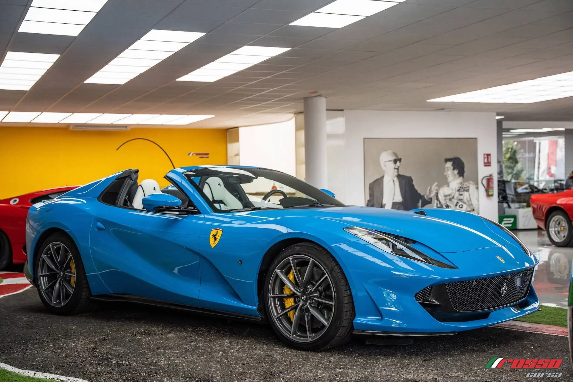 Azzurro Lechler Ferrari 812