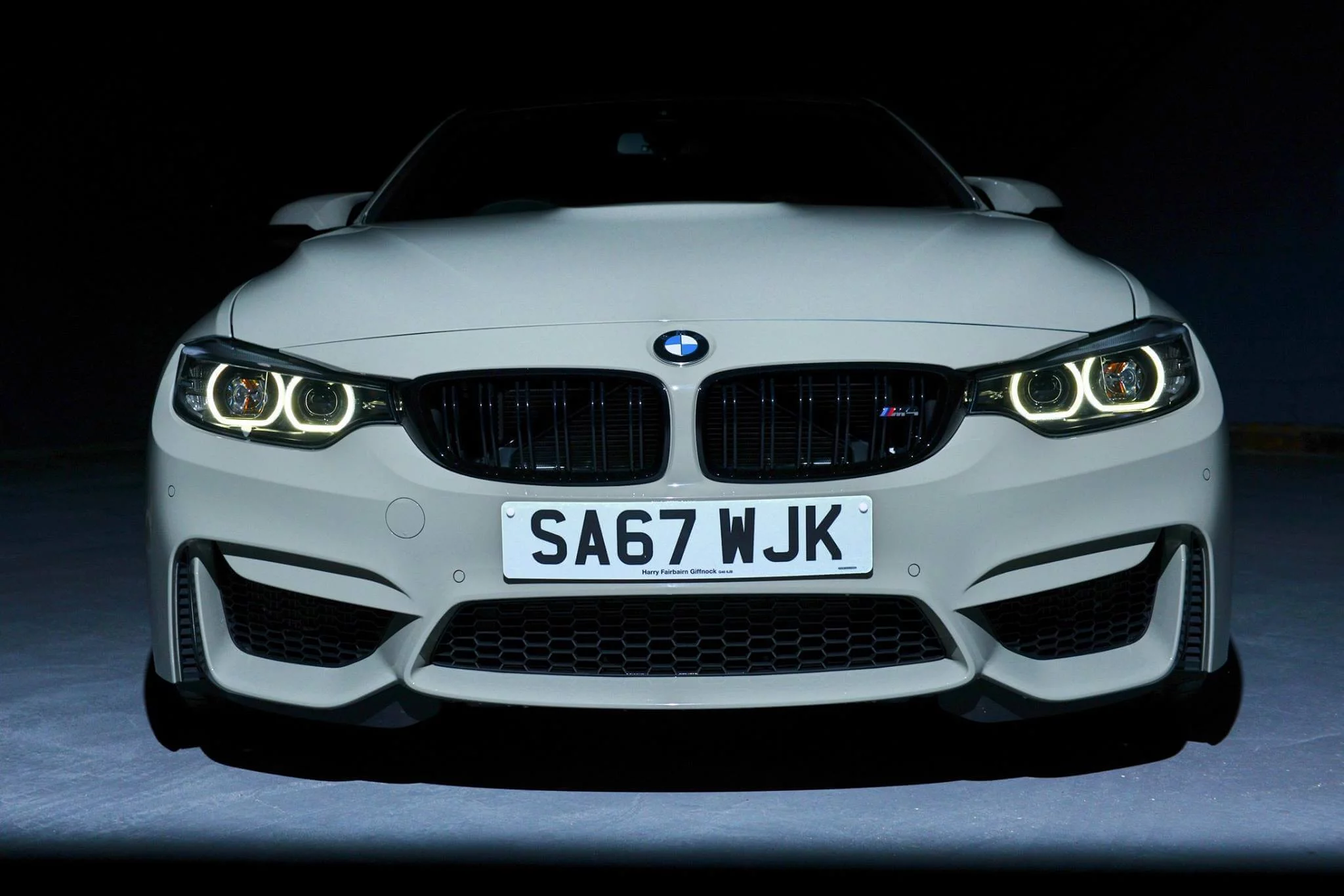 Fashion Grey BMW M4