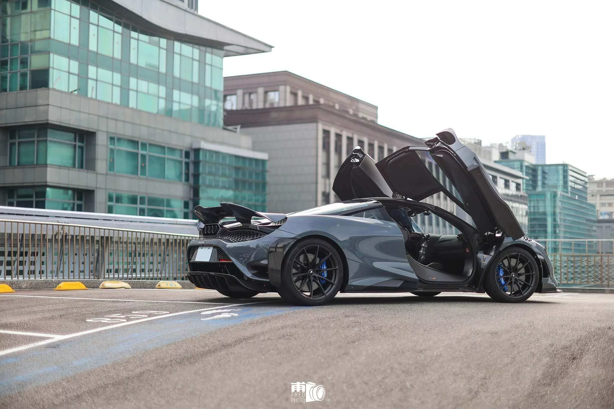 Chicane Grey McLaren 765LT