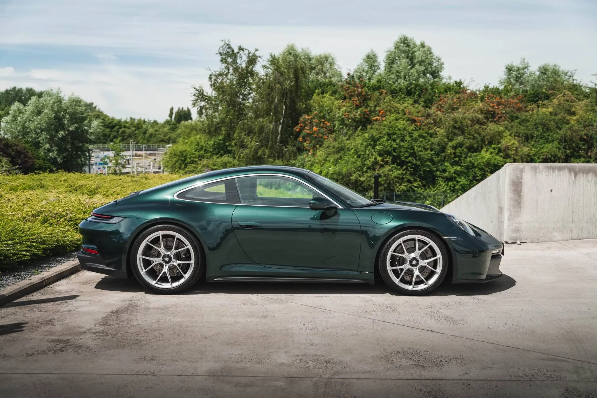 Jet Green Metallic Porsche 911 GT3