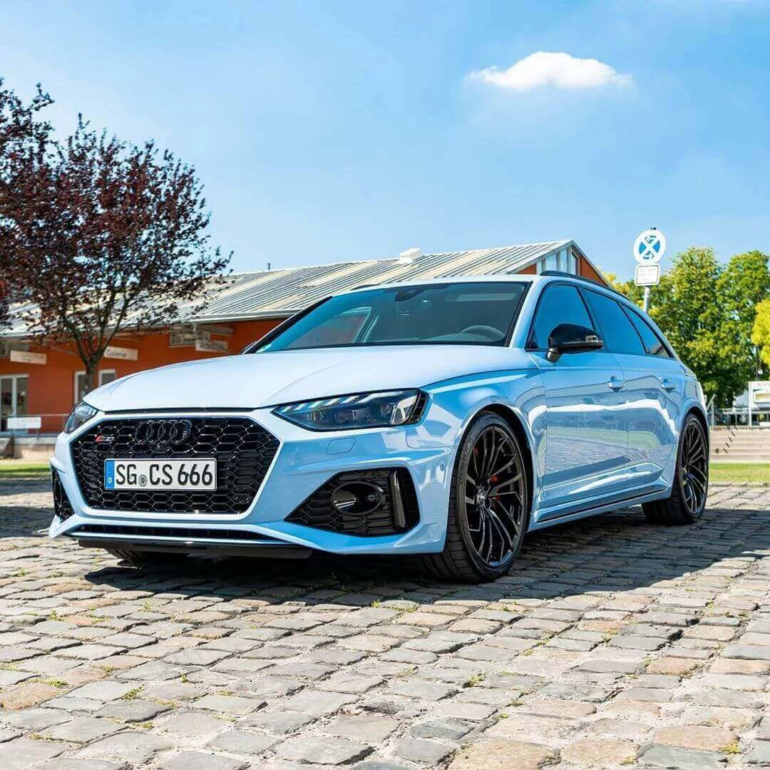 Frosted Glass Blue Audi RS4 Avant