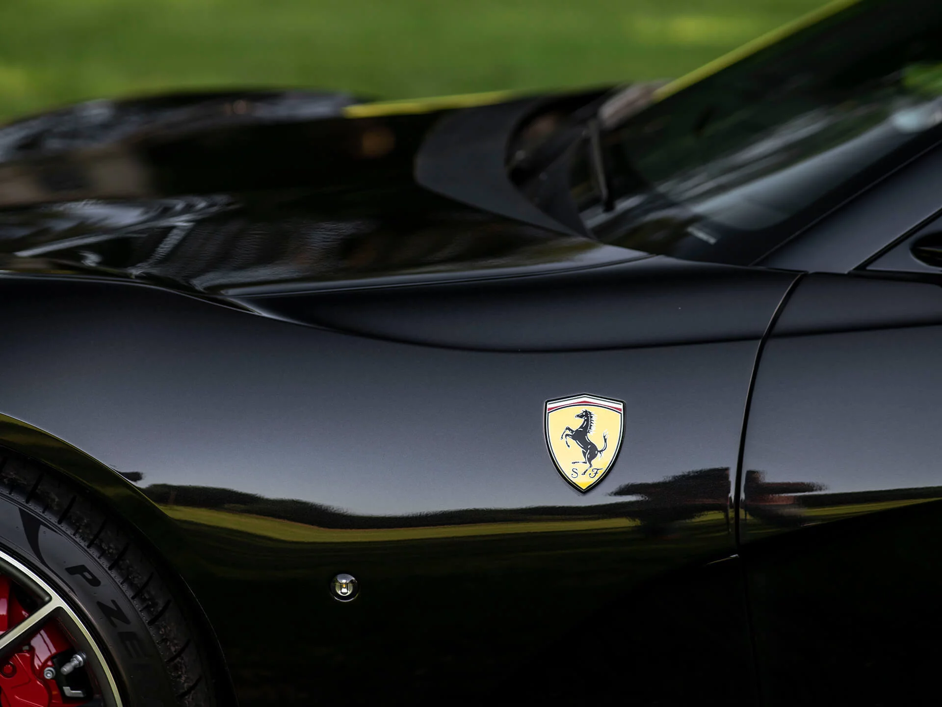 Nero Daytona Ferrari 812