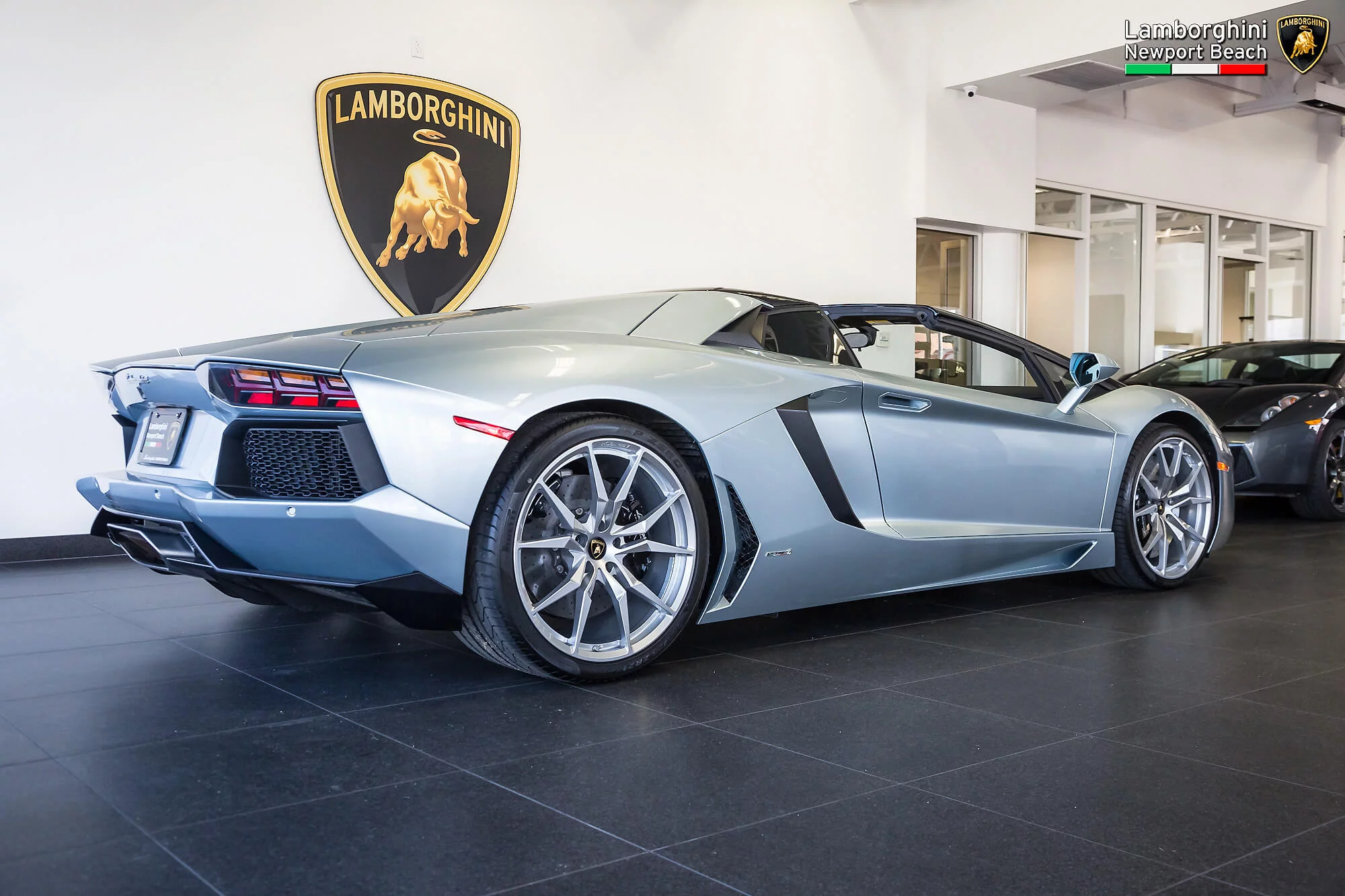 Azzurro Thetys Lamborghini Aventador