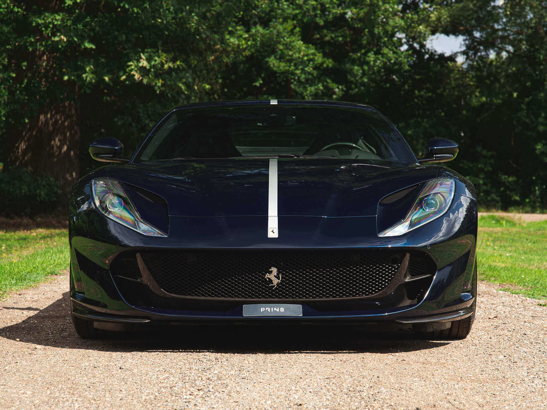 Blu Micalizzato Ferrari 812