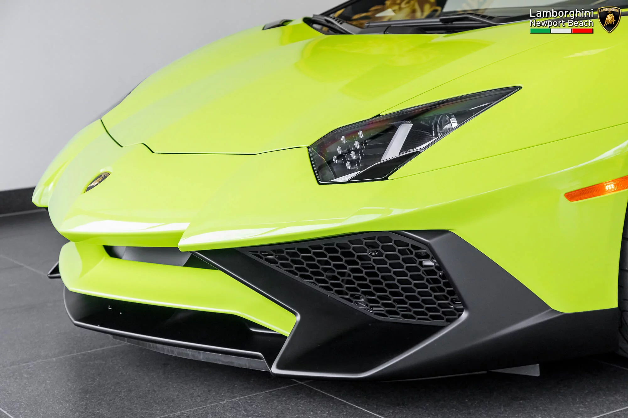 Verde Scandal Lamborghini Aventador