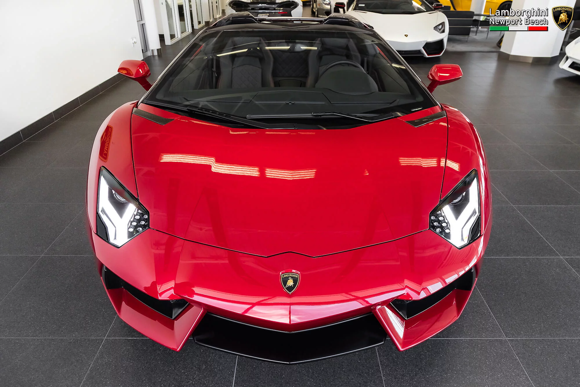 Rosso Efesto Lamborghini Aventador