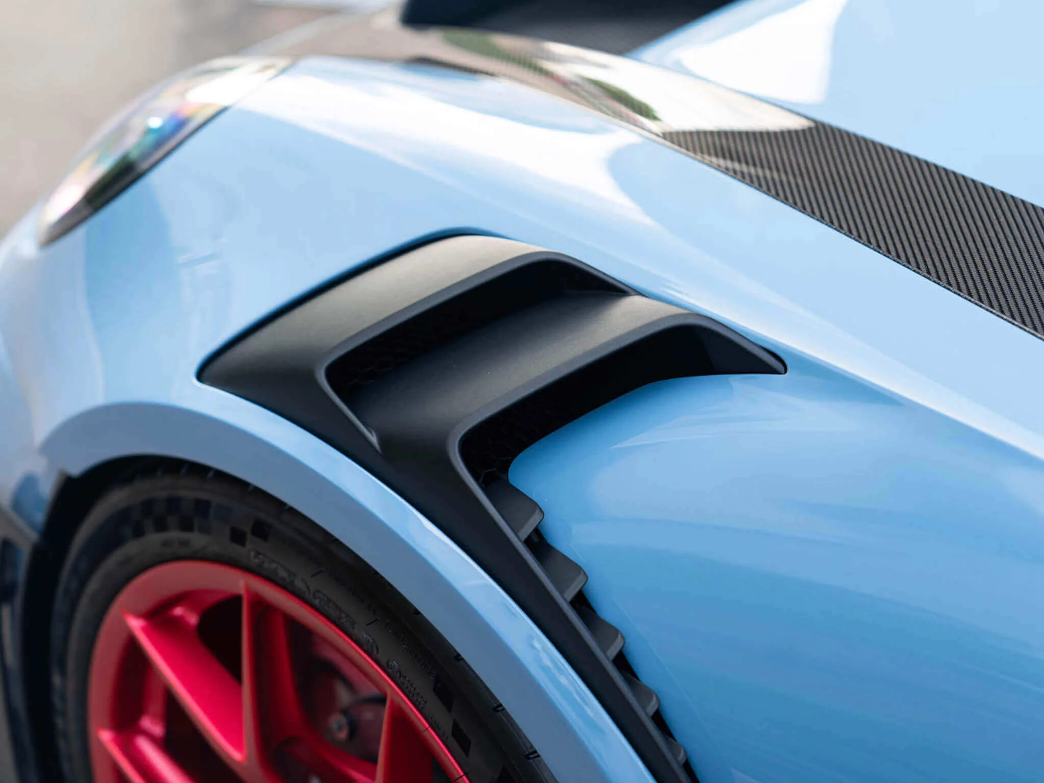 Etna Blue Porsche 911 GT3 RS