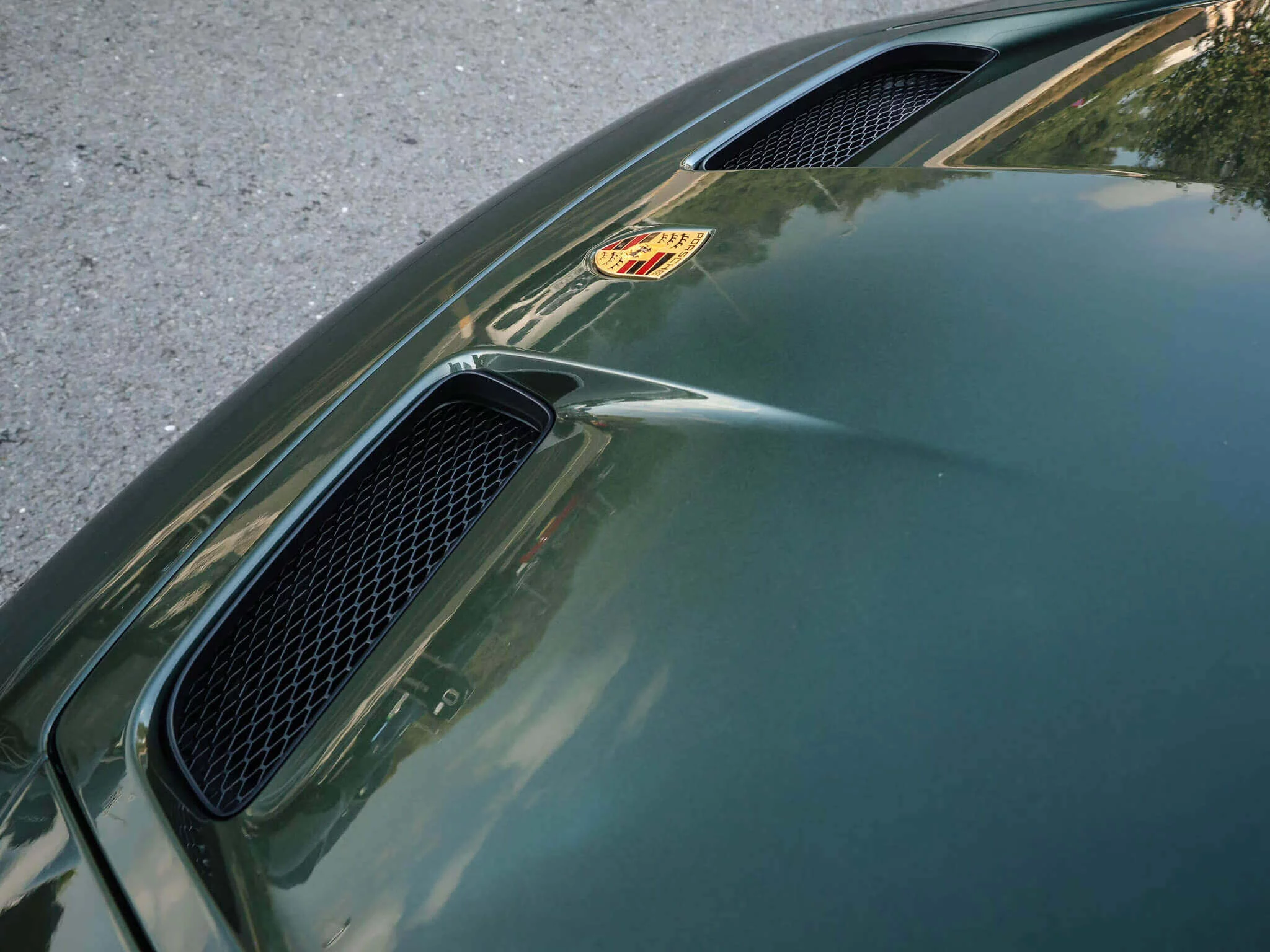 Oak Green Metallic Porsche 911 GT3