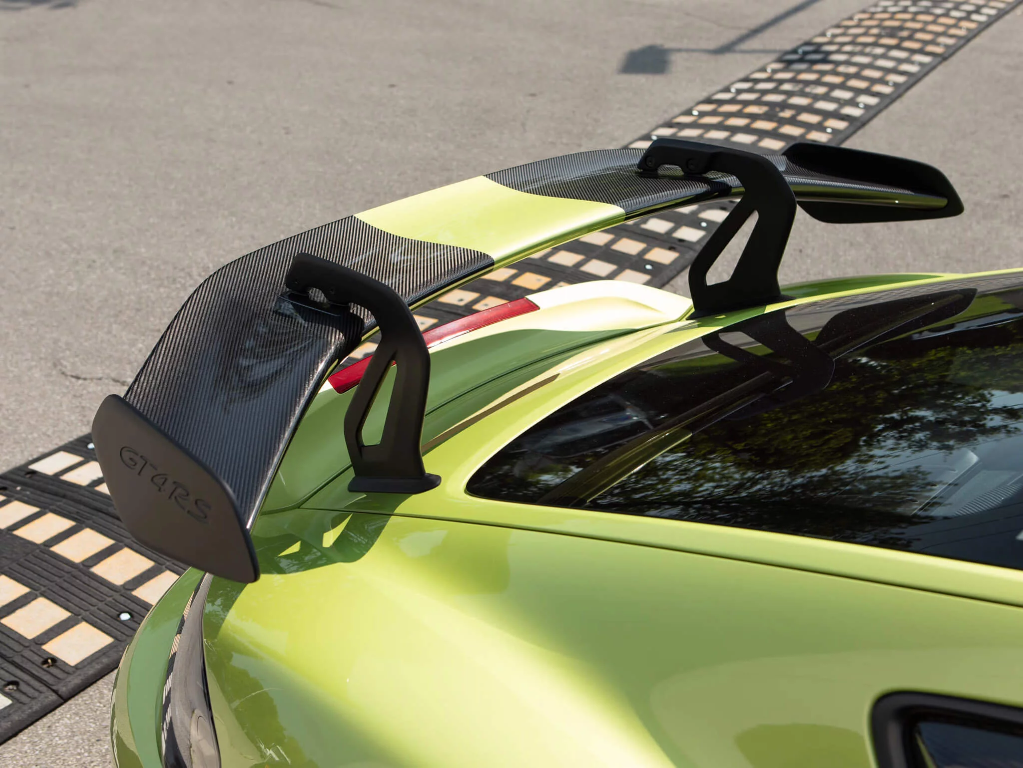 Peridot Metallic Porsche 718 Cayman GT4 RS