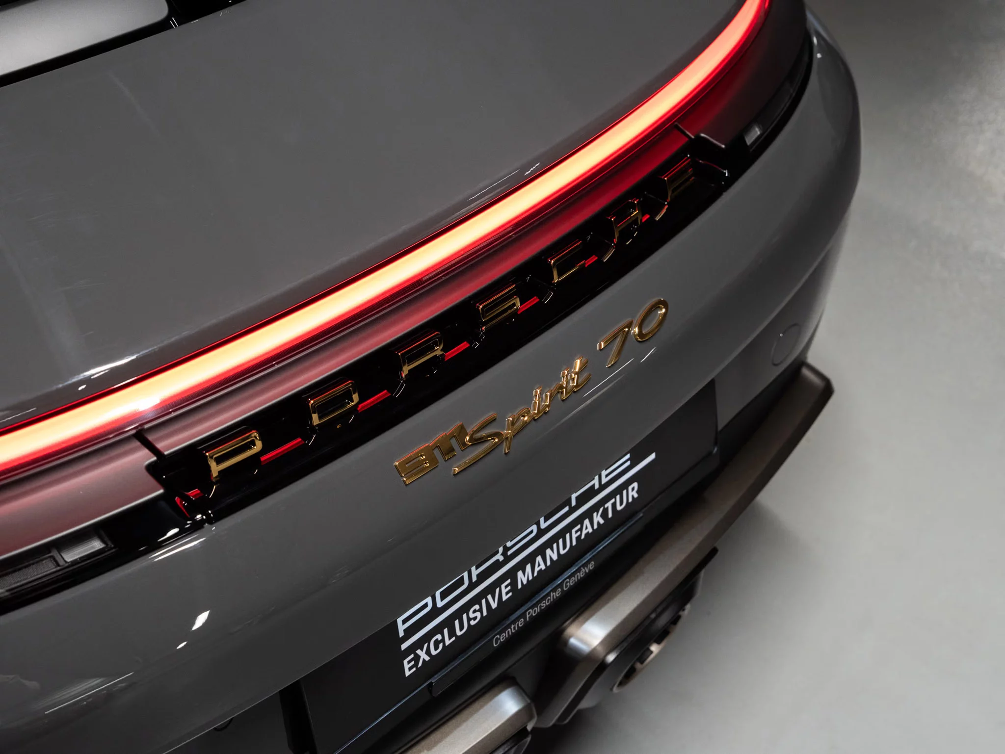 Graphite Grey Porsche 911 Spirit 70