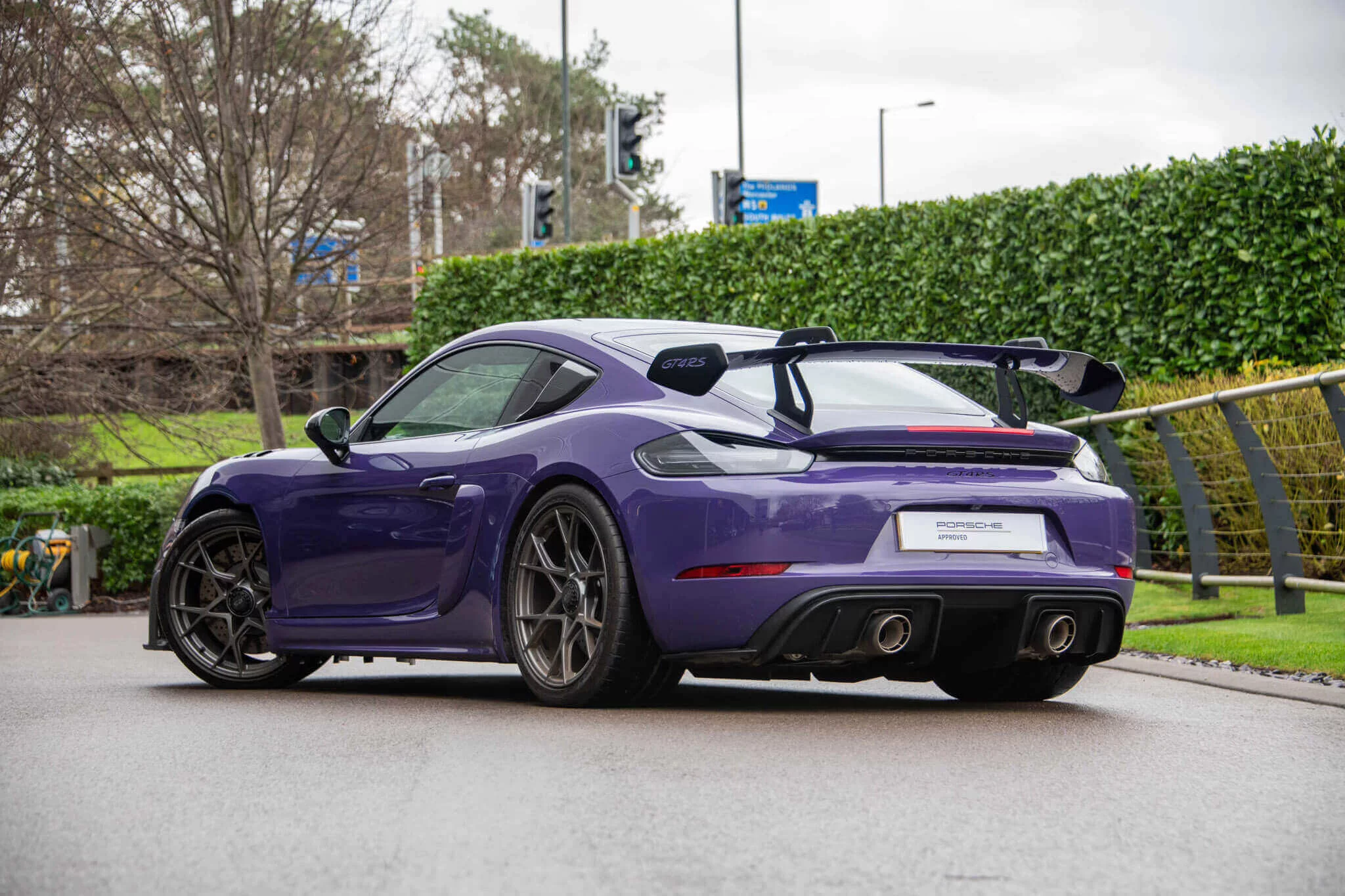 Ultraviolet Porsche 718 Cayman GT4 RS