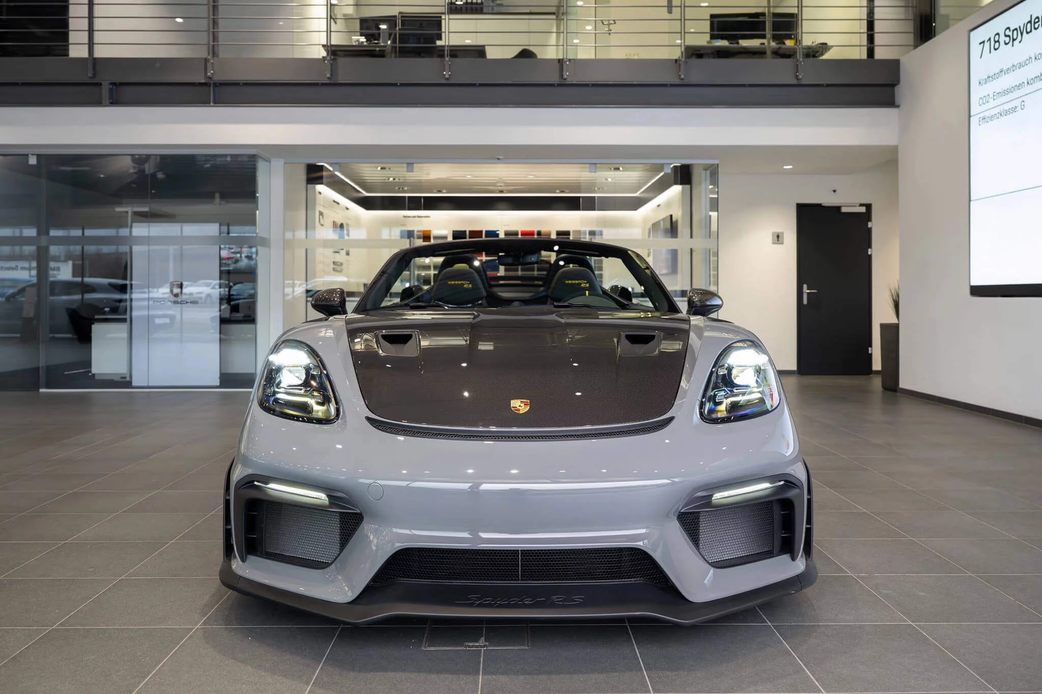 China Grey Porsche 718 Spyder RS