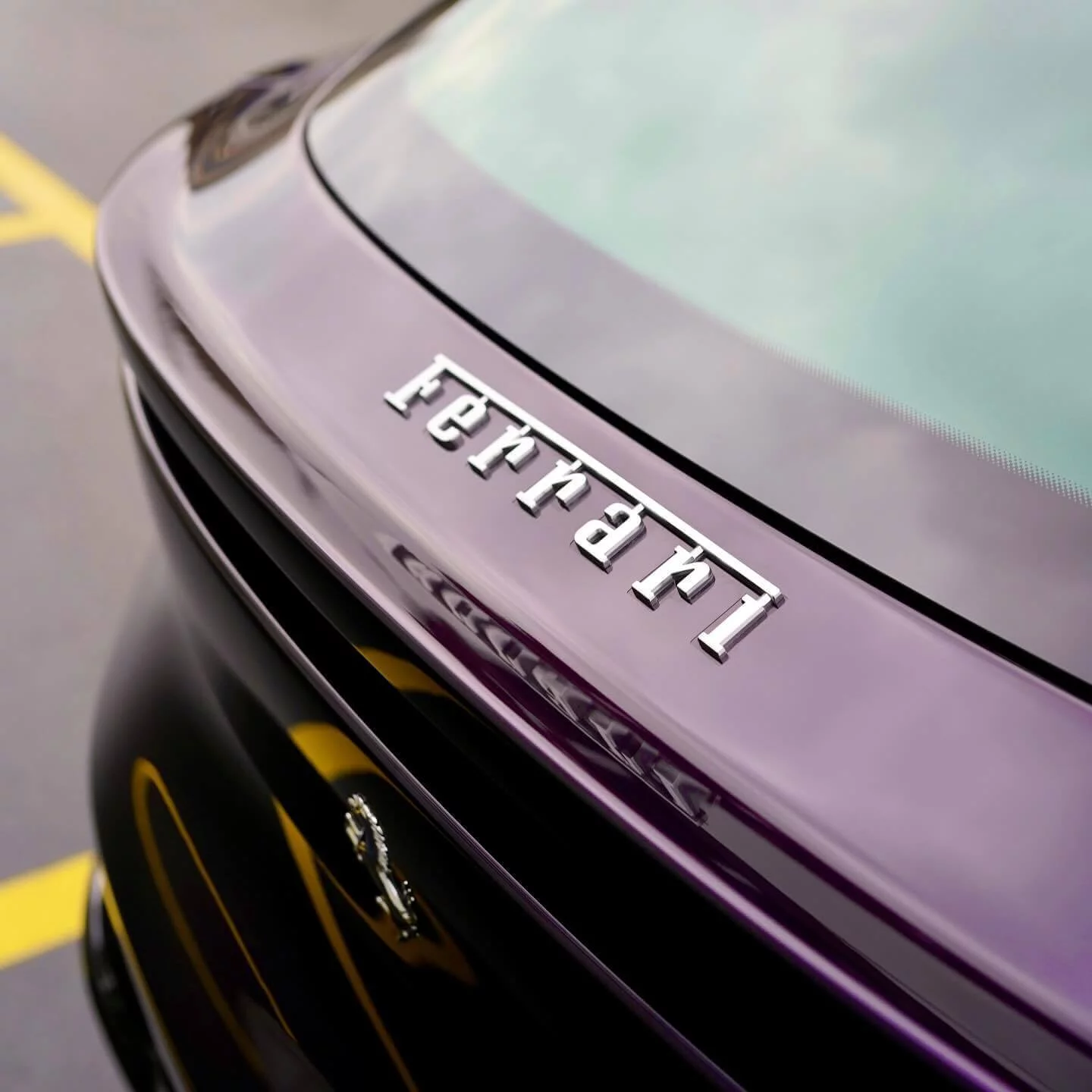 Viola Hong Kong Ferrari Purosangue