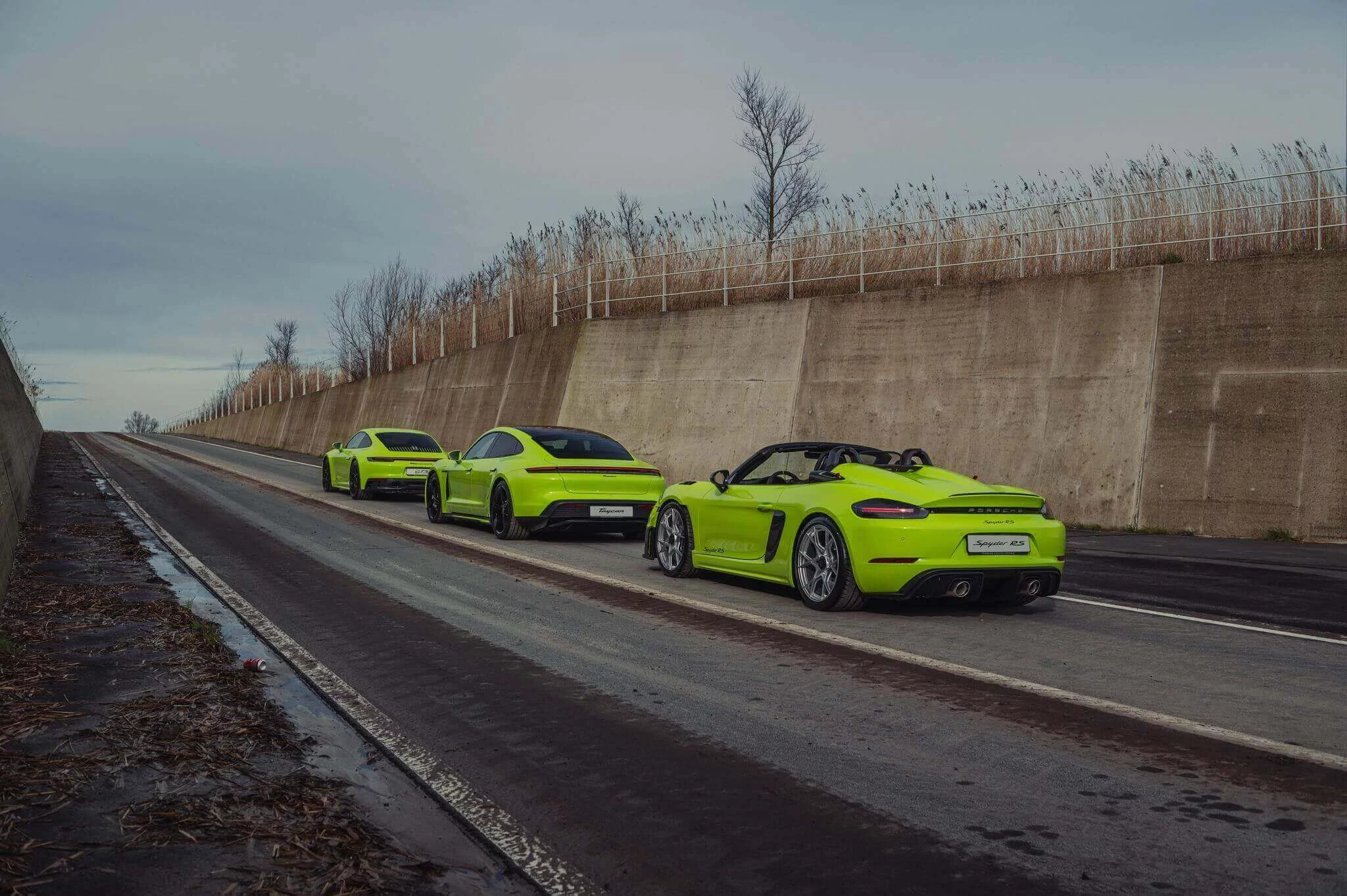Acid Green Porsche 718 Spyder RS