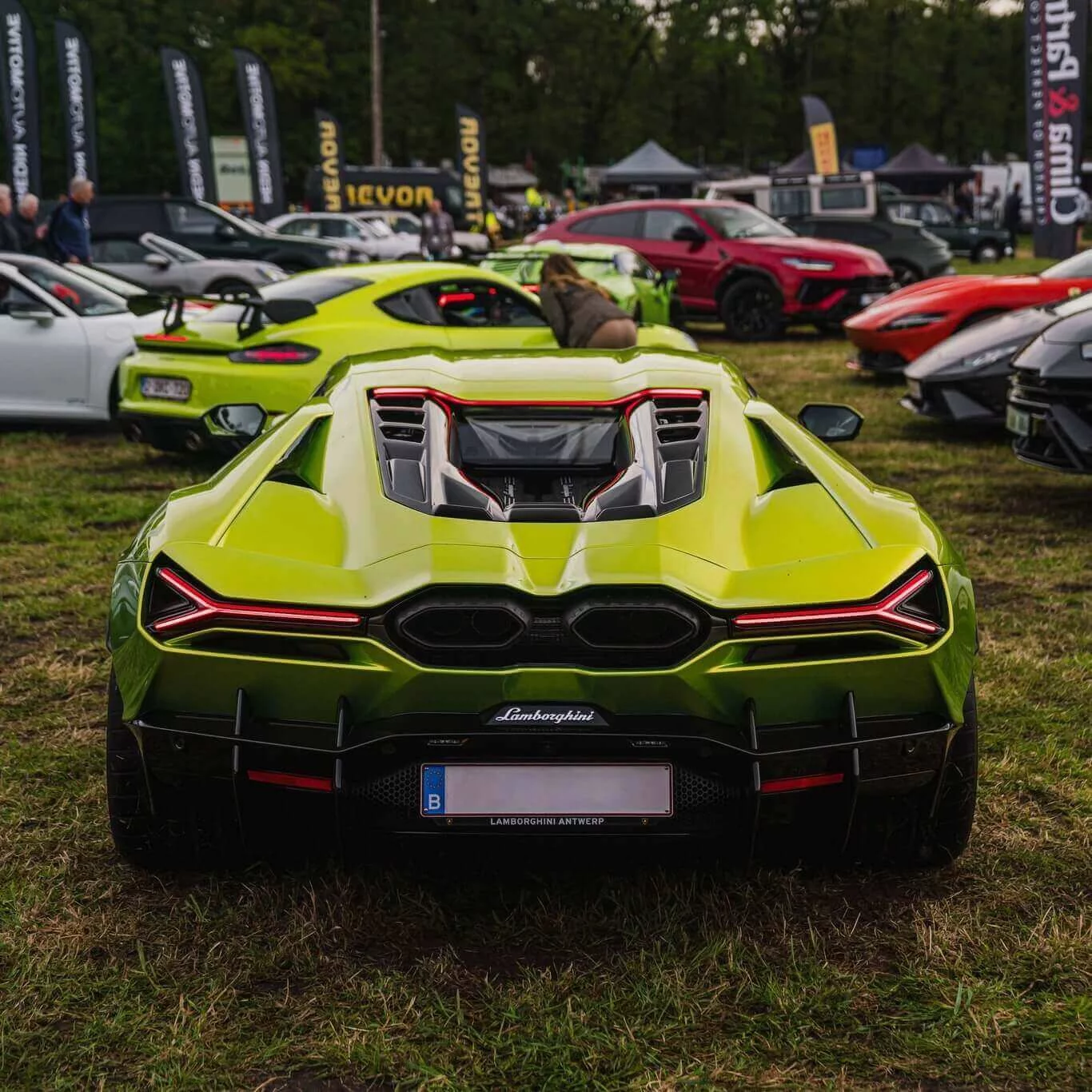 Verde Citrea Lamborghini Revuelto