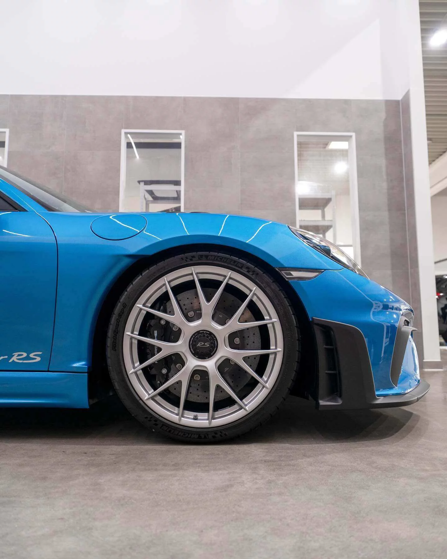 South Sea Blue Porsche 718 Spyder RS