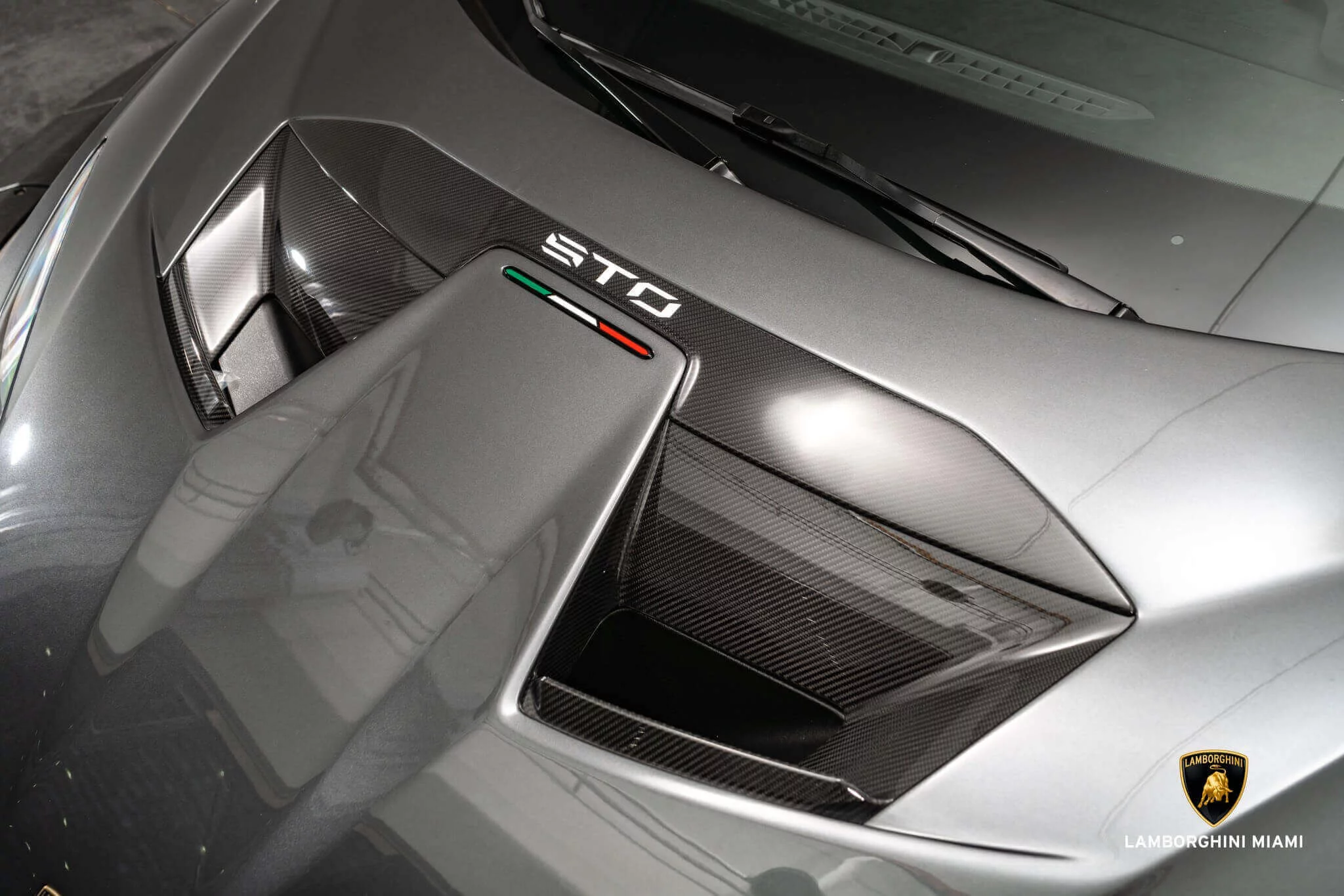 Grigio Lynx Lamborghini Huracán