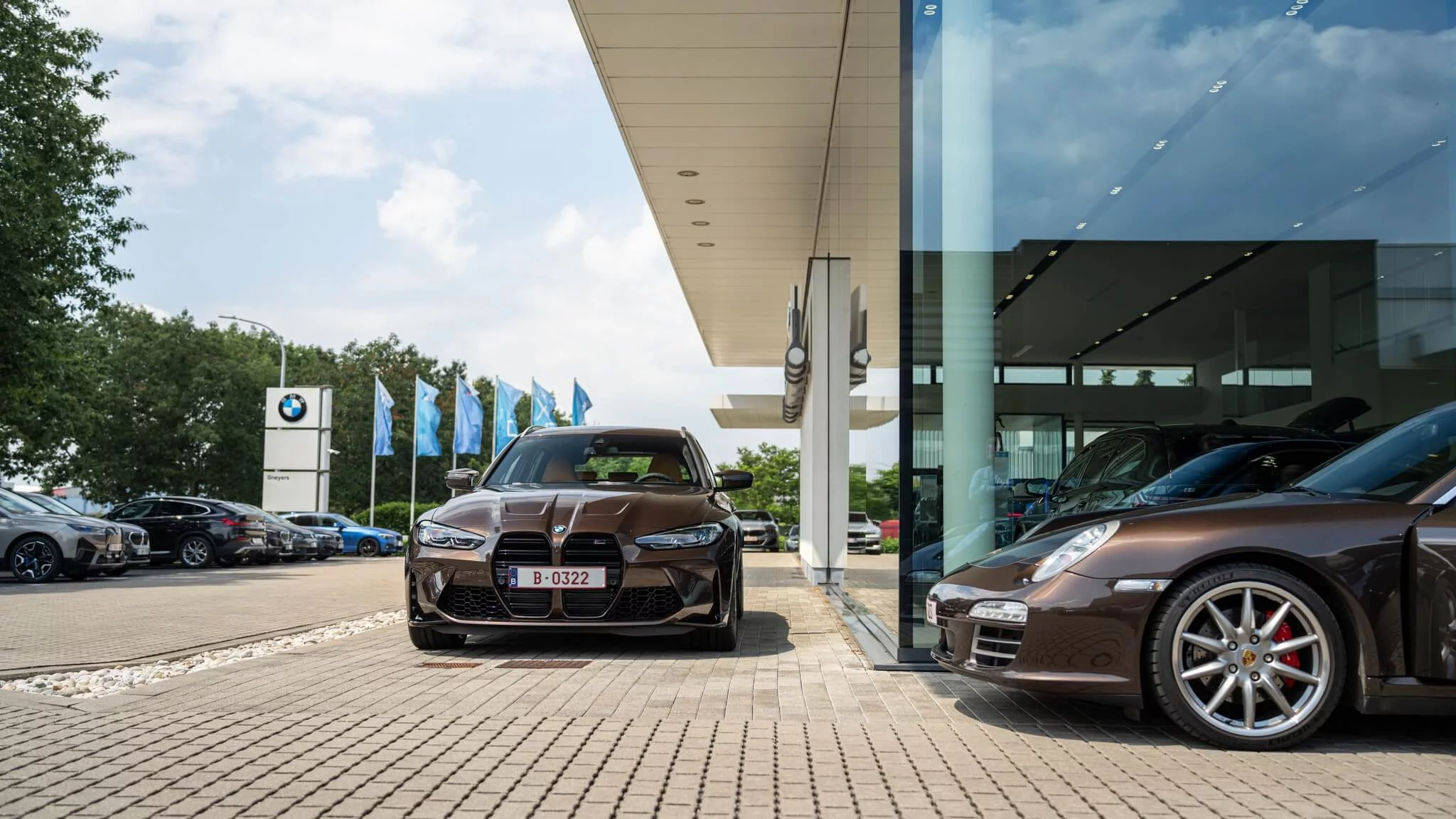 Macadamia Metallic BMW M3