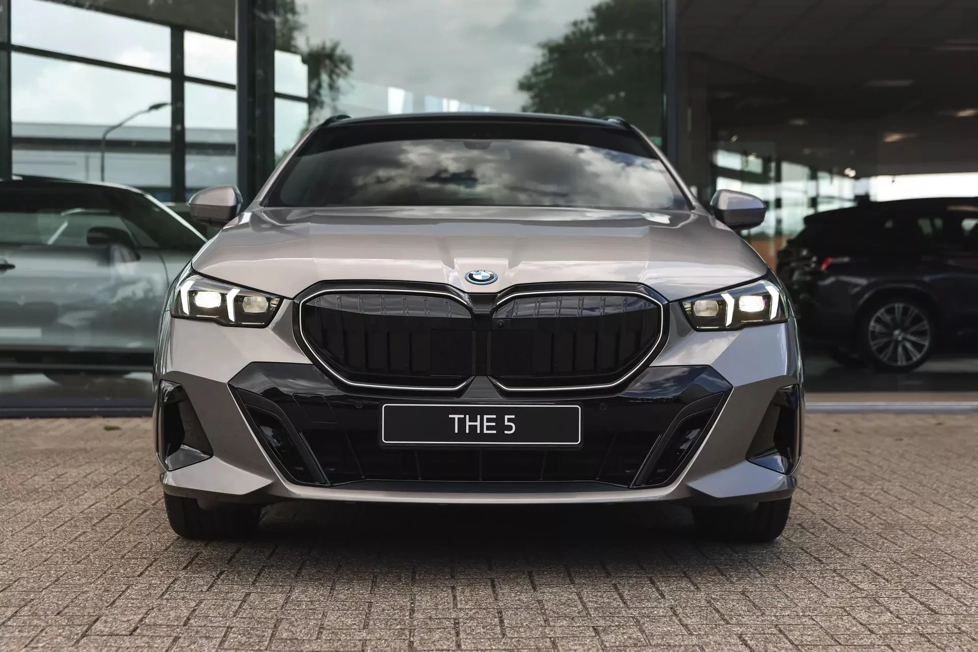 Oxid Grey II BMW 5 Series