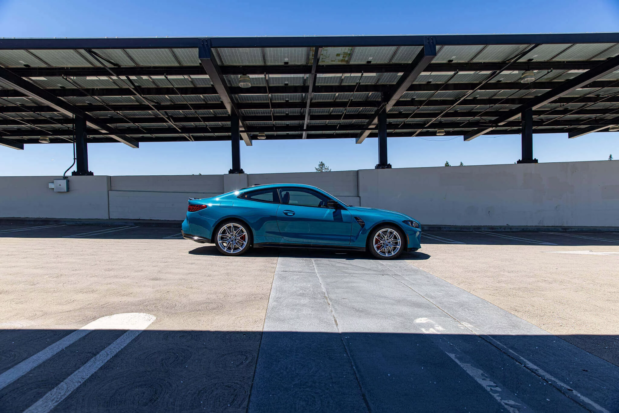 Blue Bay Lagoon BMW M4
