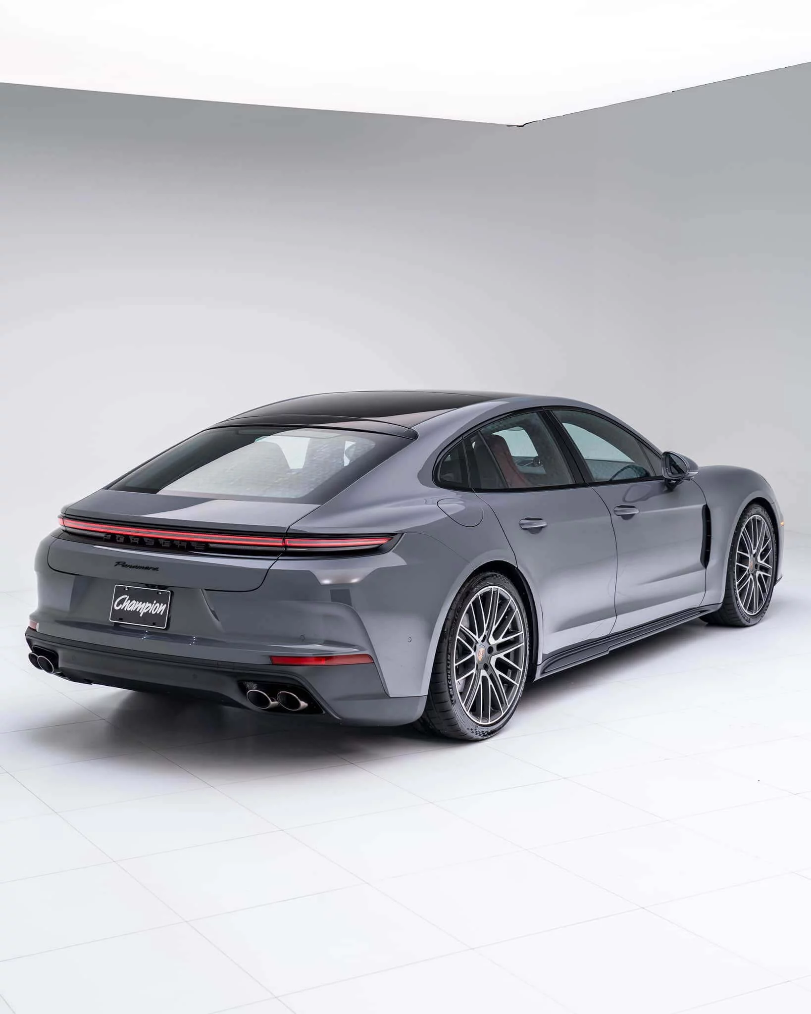 Slate Grey Neo Porsche Panamera