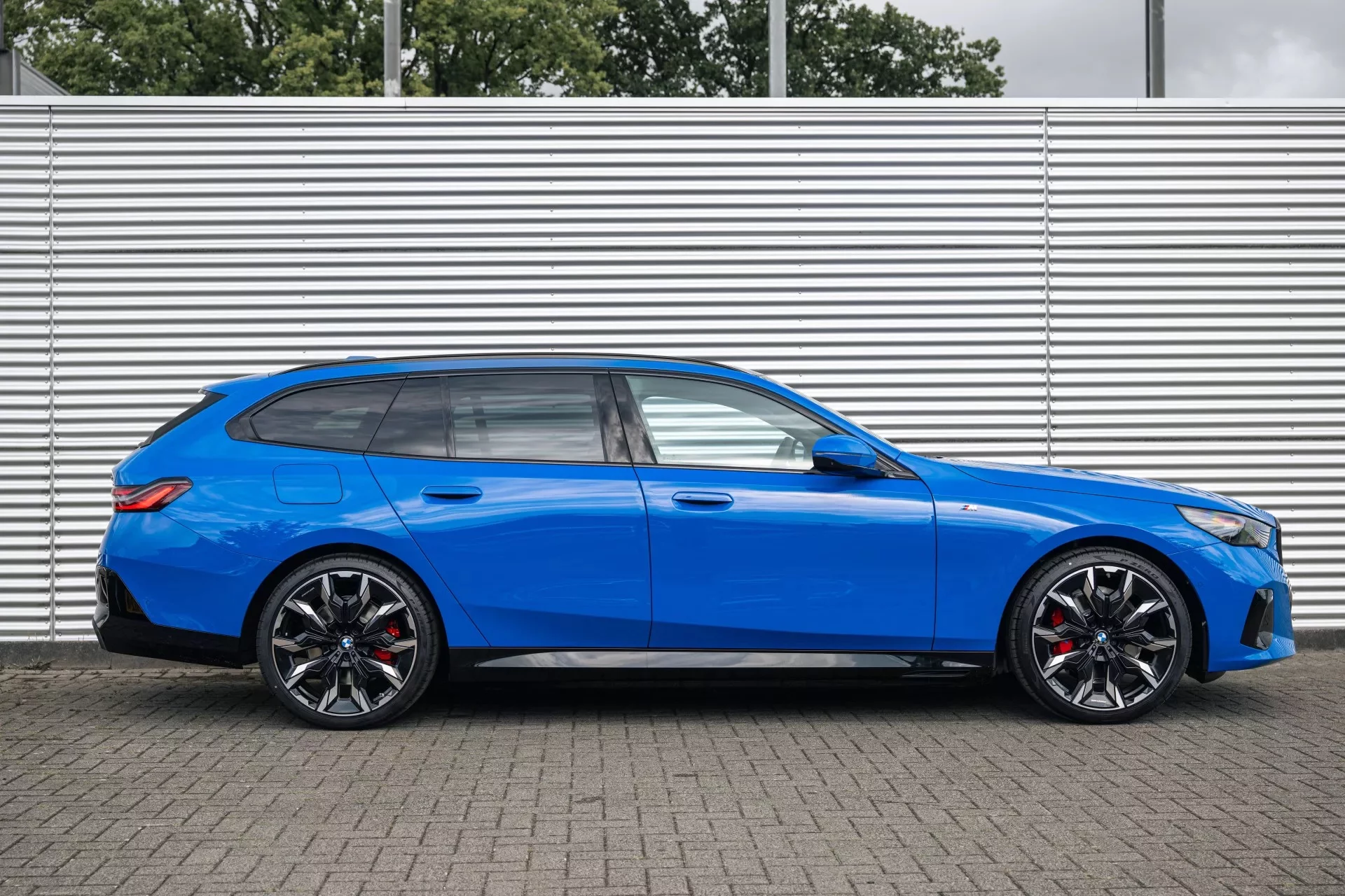 Gentian Blue BMW 5 Series