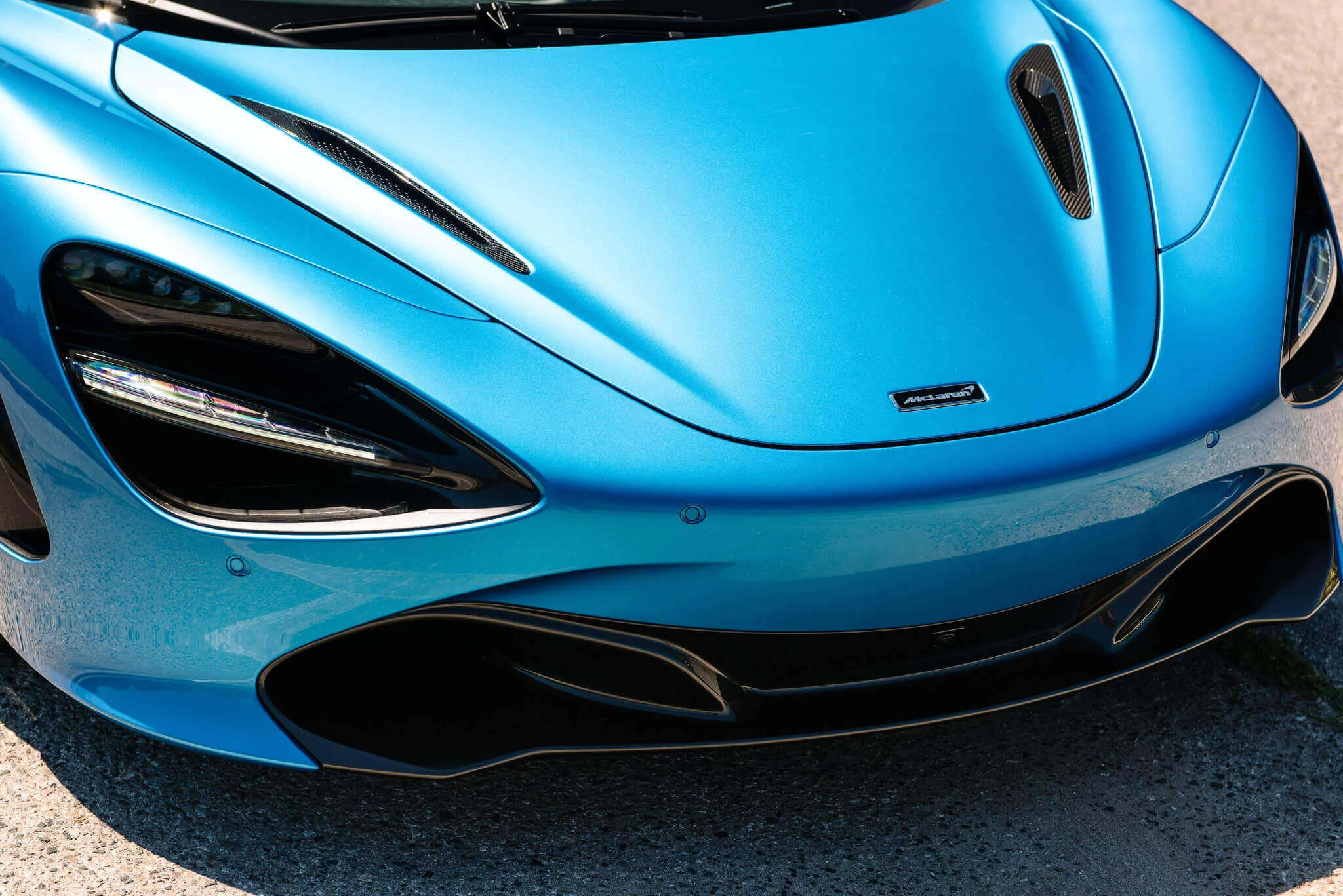 Ludus Blue McLaren 720S