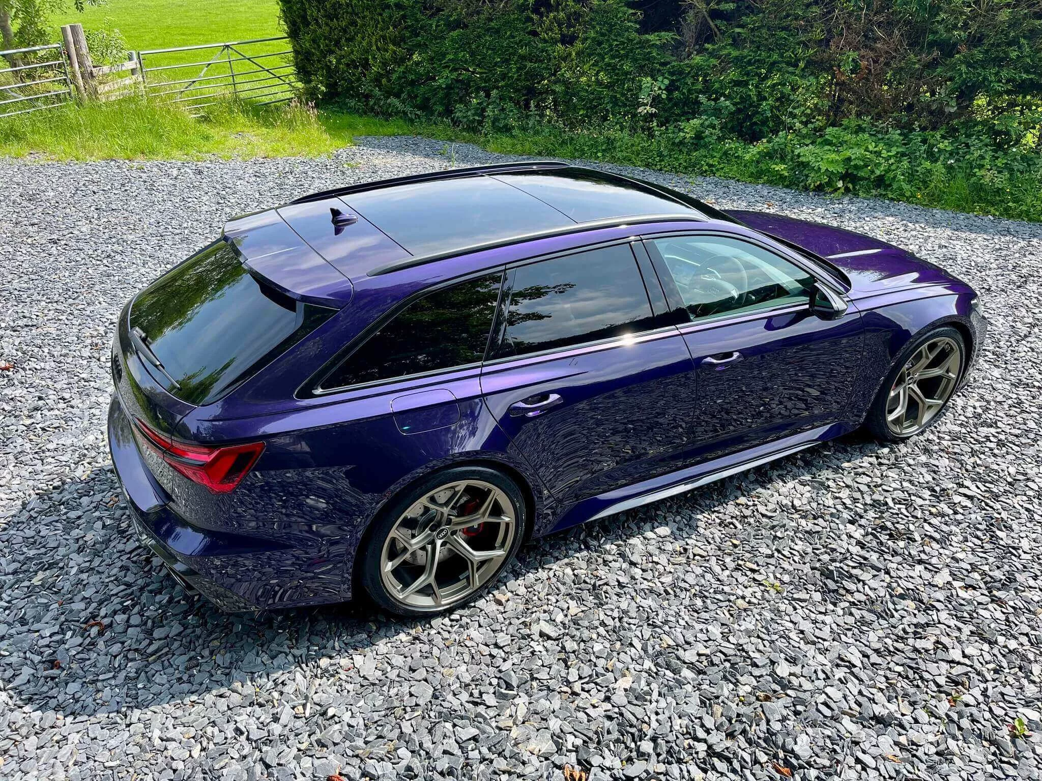 Velvet Purple Audi RS6 Avant