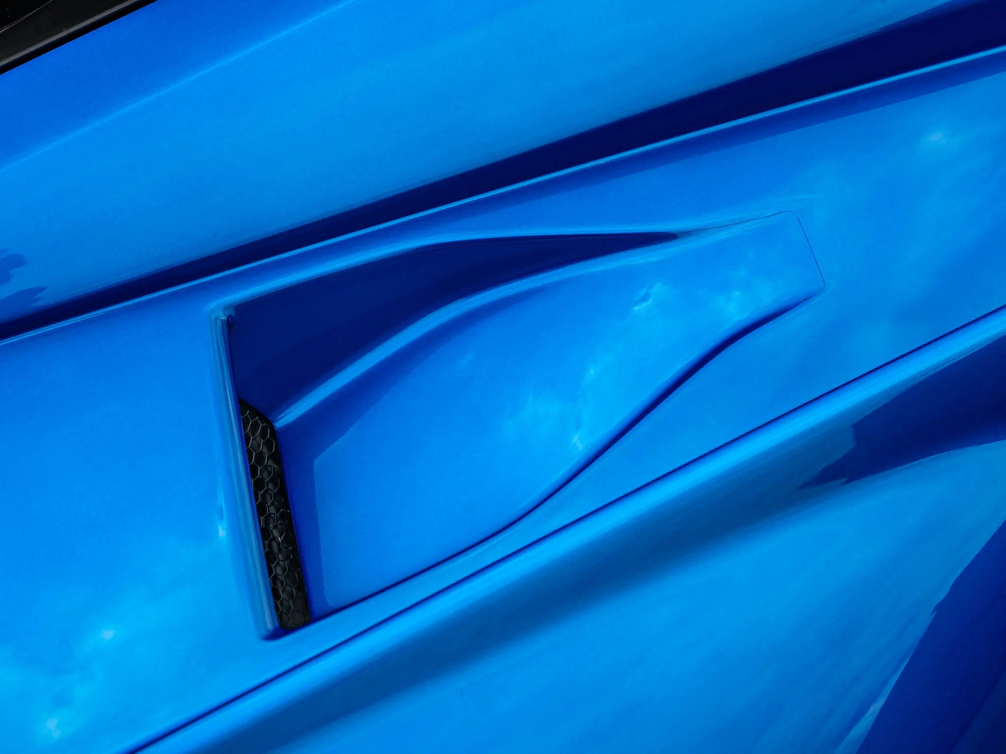 Blu Nethuns Lamborghini Huracán