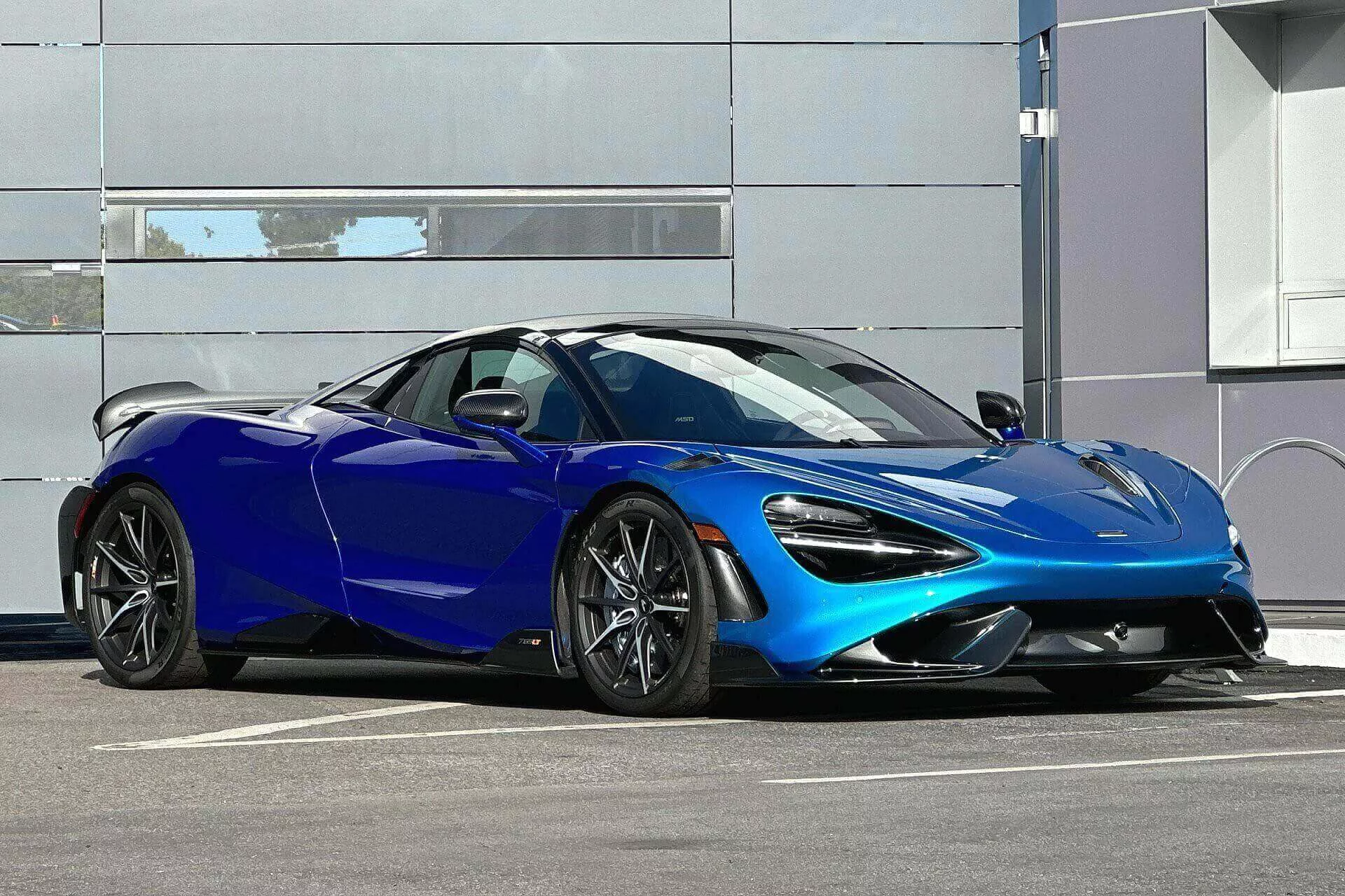 Ludus Blue McLaren 765LT