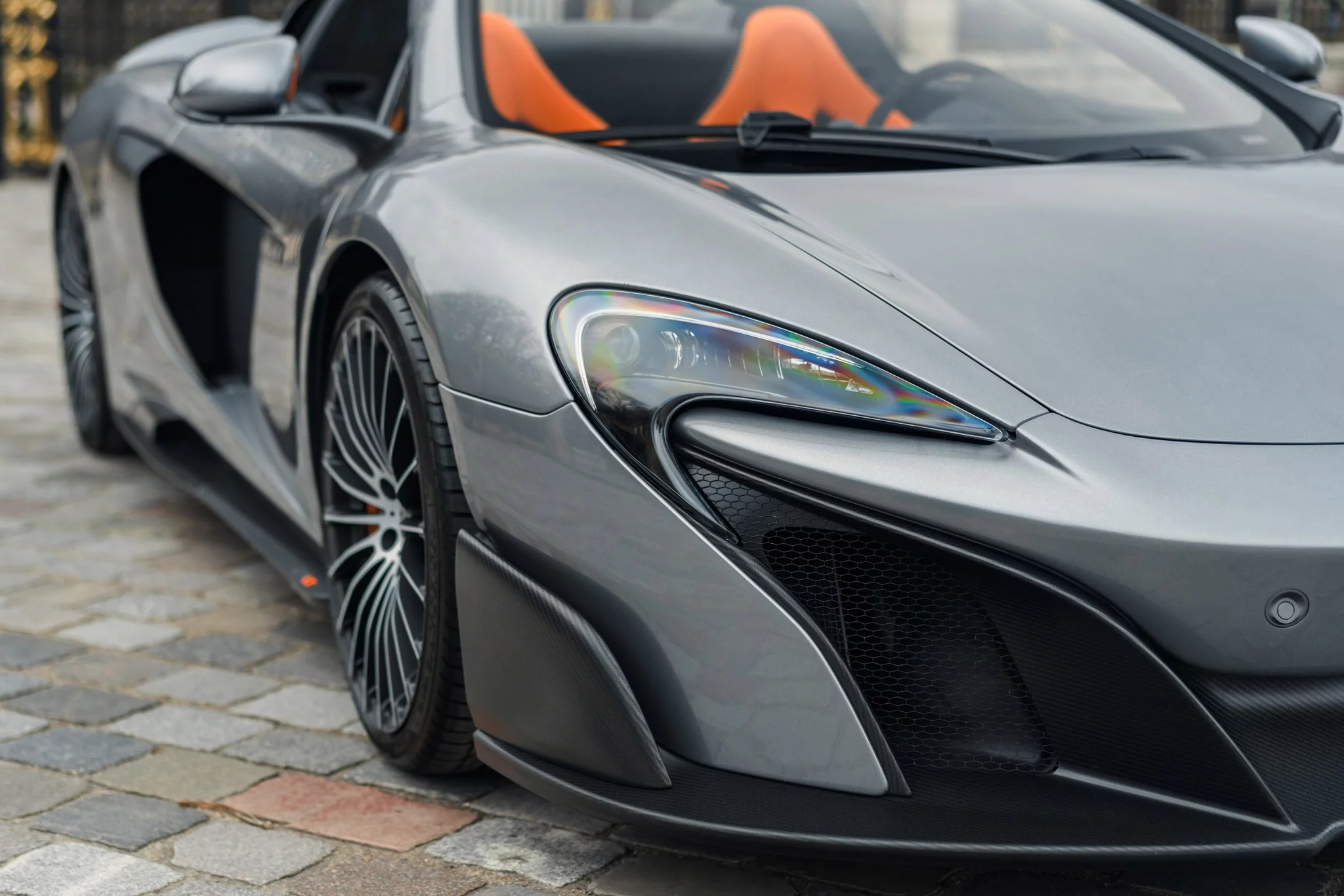 Titanium Silver McLaren 675LT