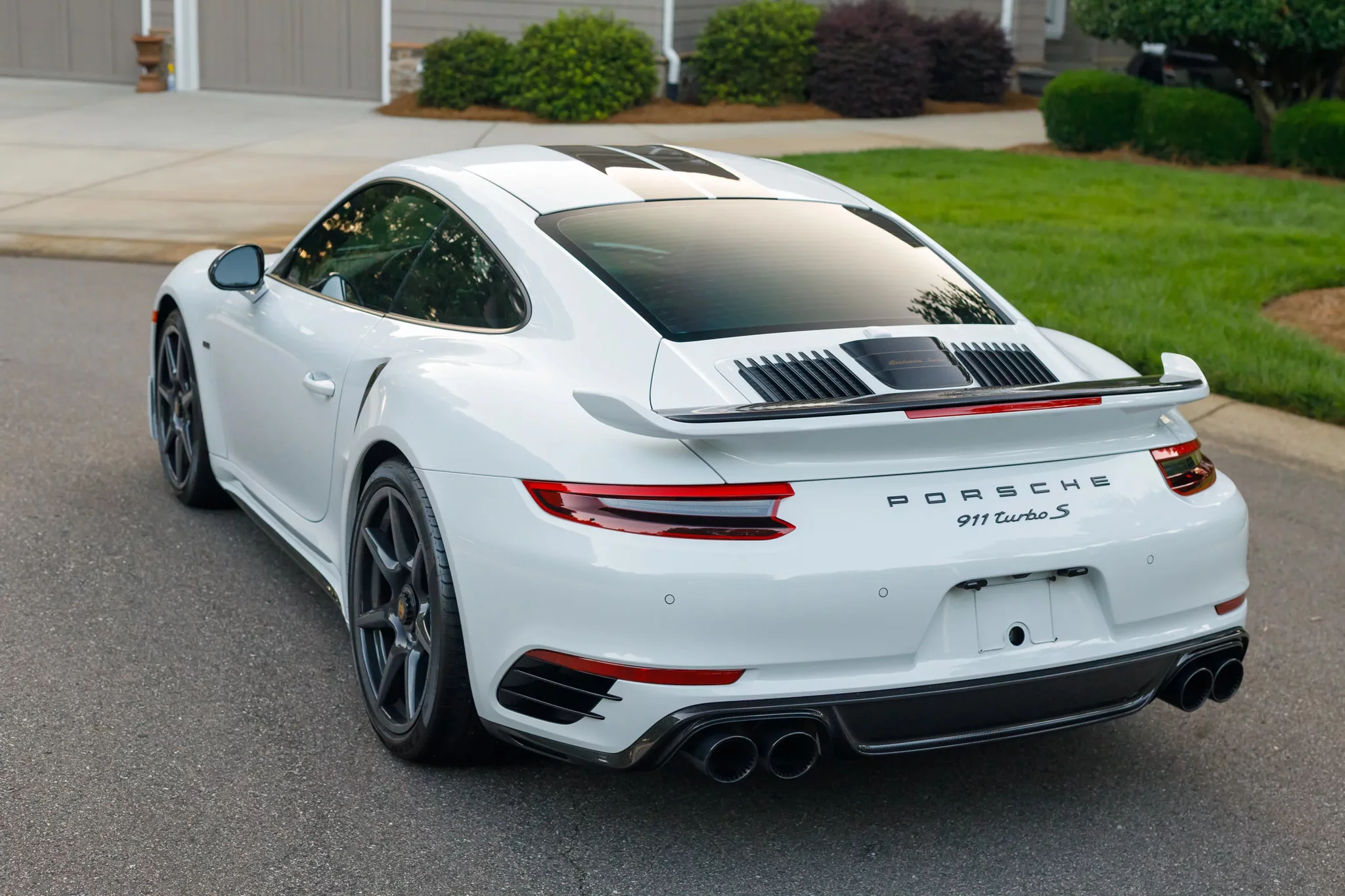 Carrara White Metallic Porsche 911 Turbo