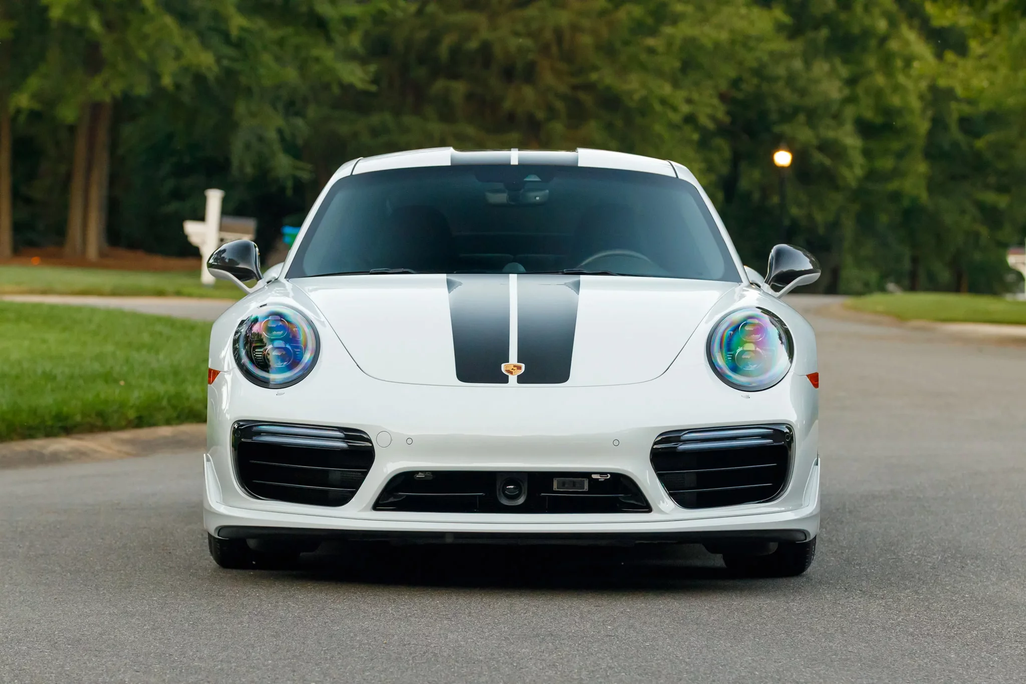 Carrara White Metallic Porsche 911 Turbo