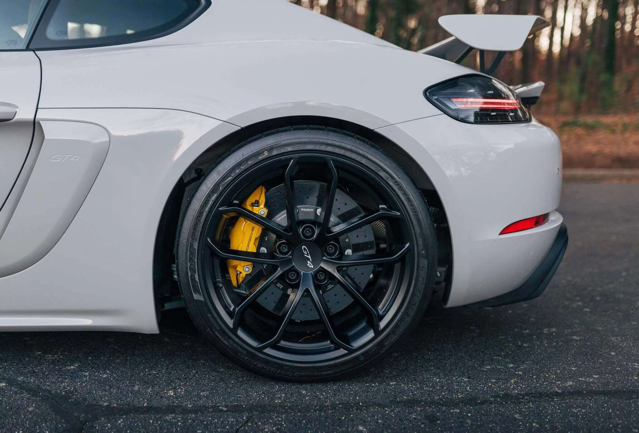Crayon Porsche 718 Cayman GT4