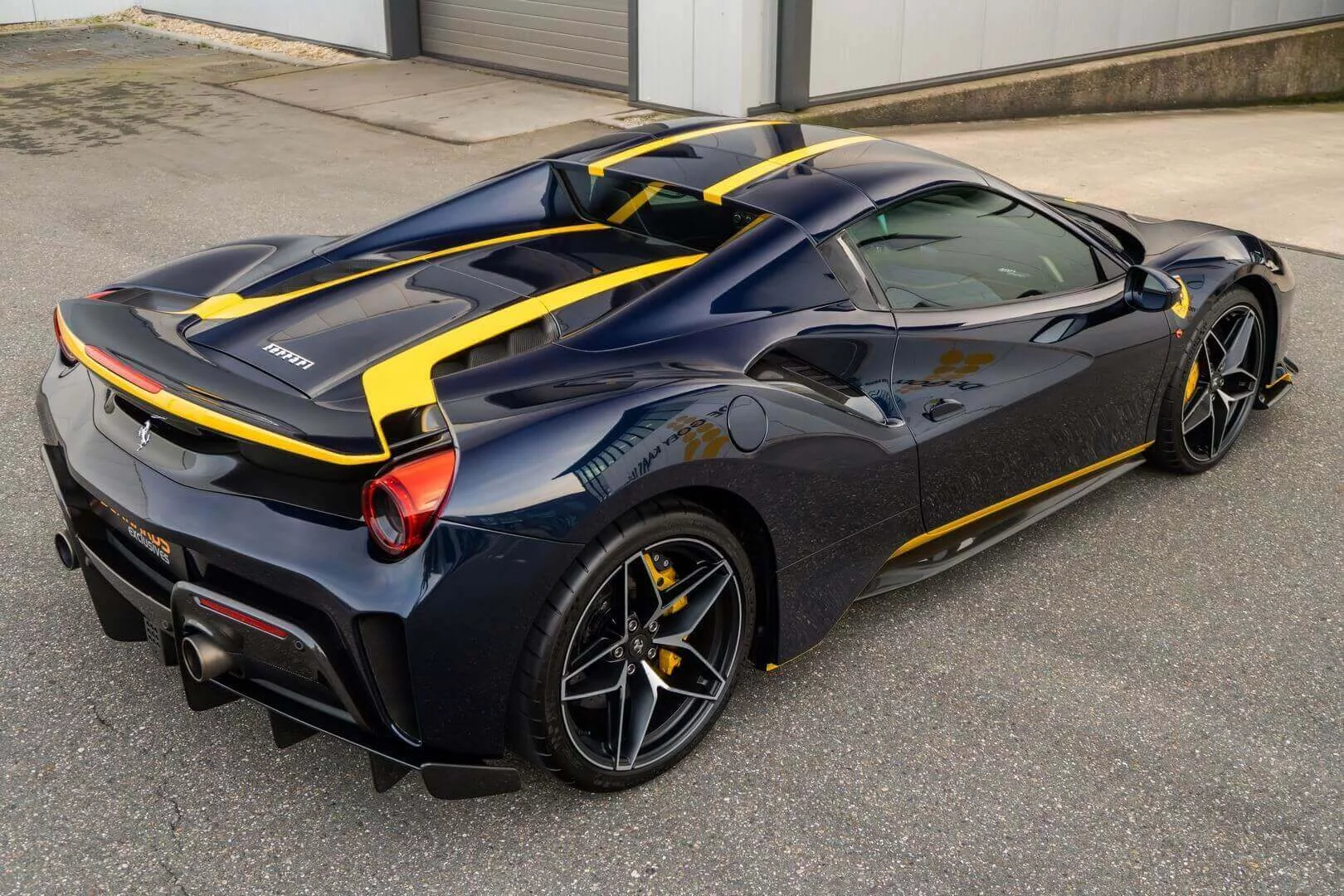 Blu Hembery Ferrari 488