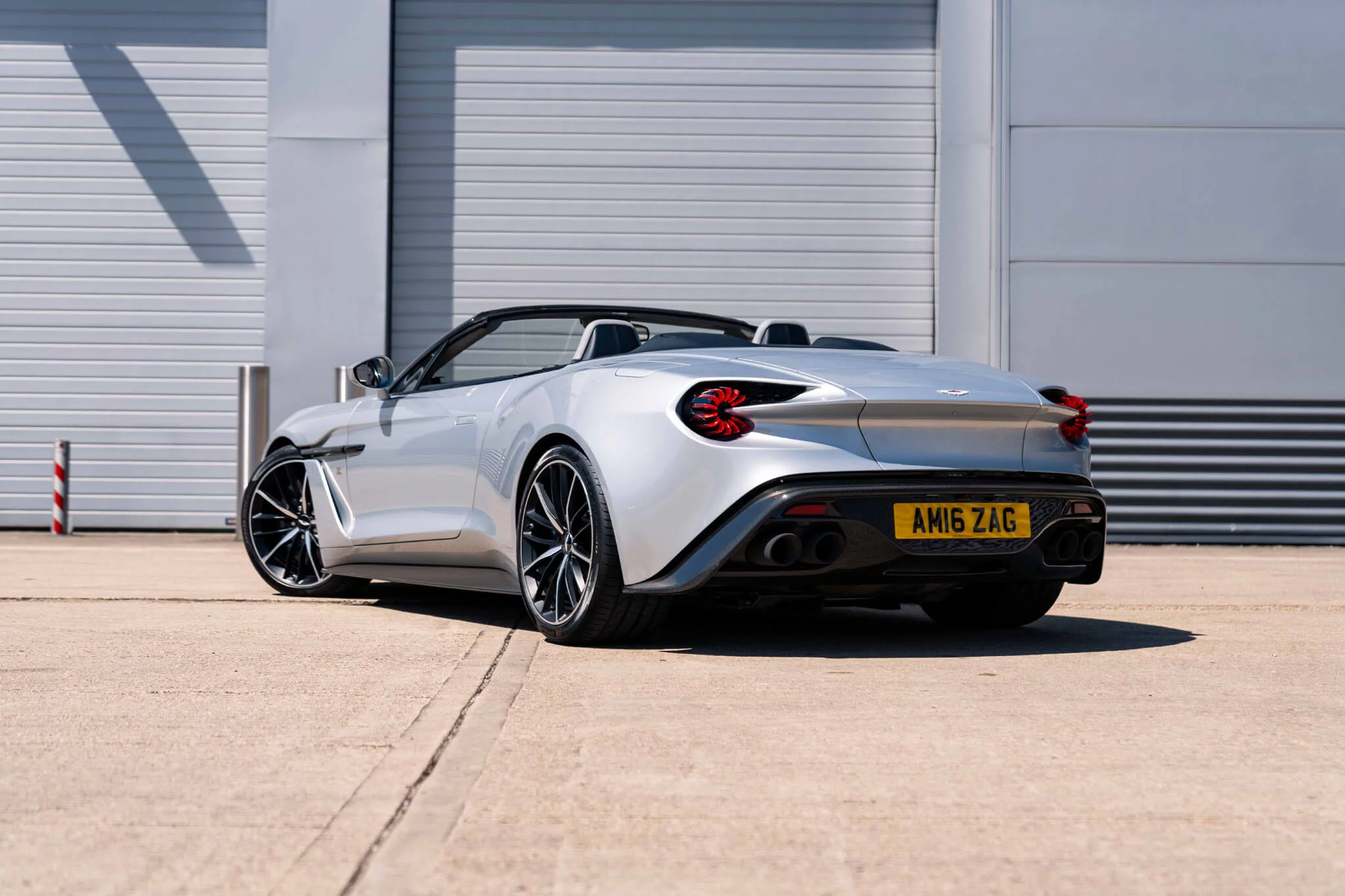 Lightning Silver Aston Martin Vanquish