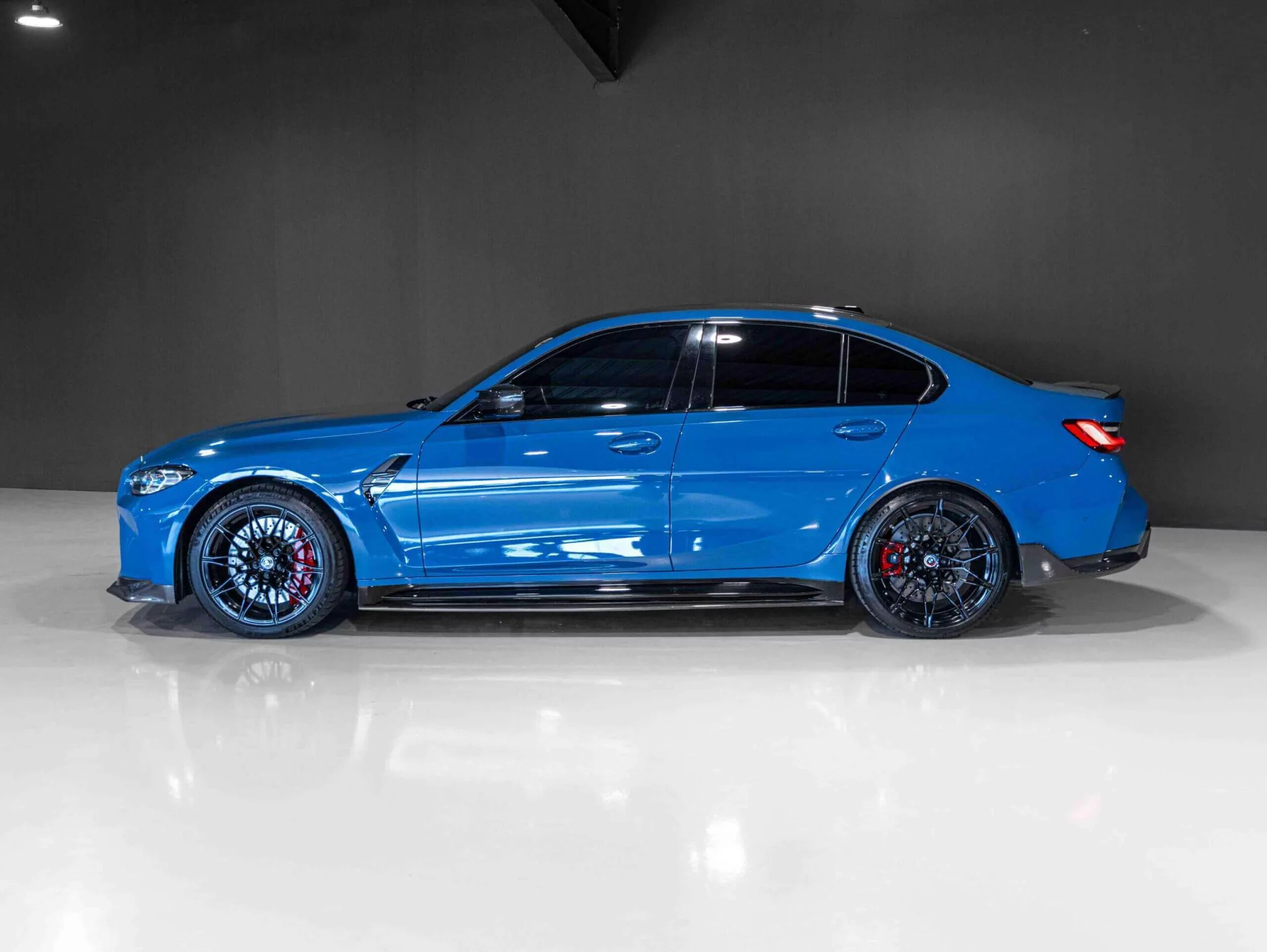 Violet Blue II BMW M3