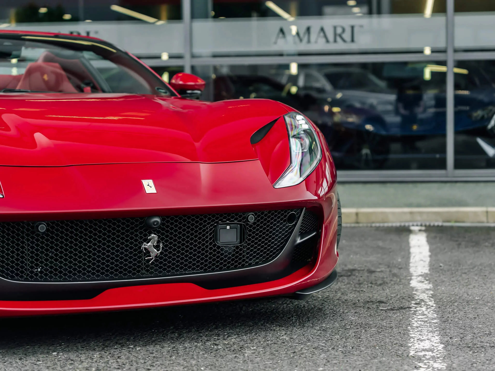 Rosso Mugello Ferrari 812