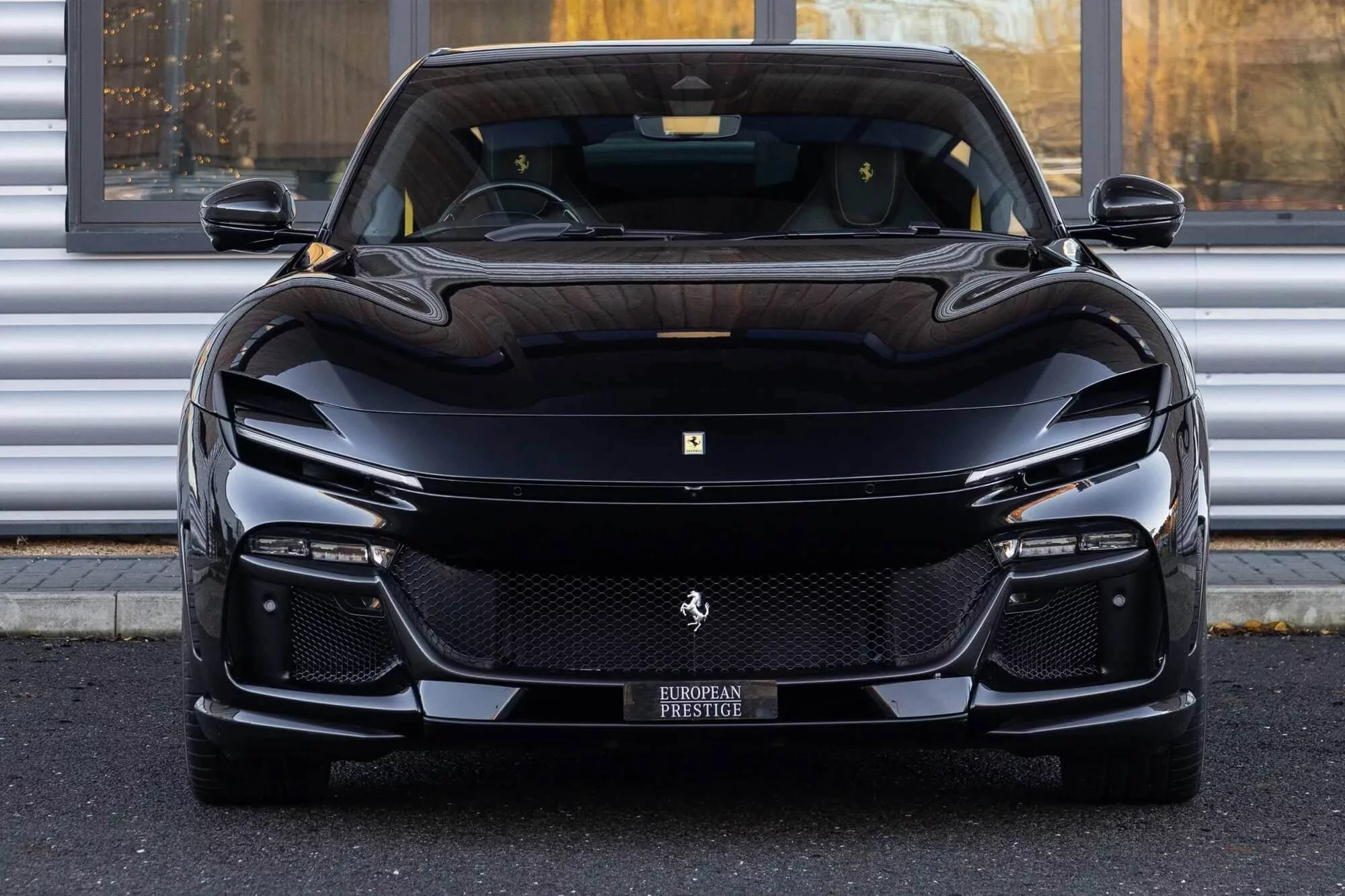 Nero Daytona Ferrari Purosangue